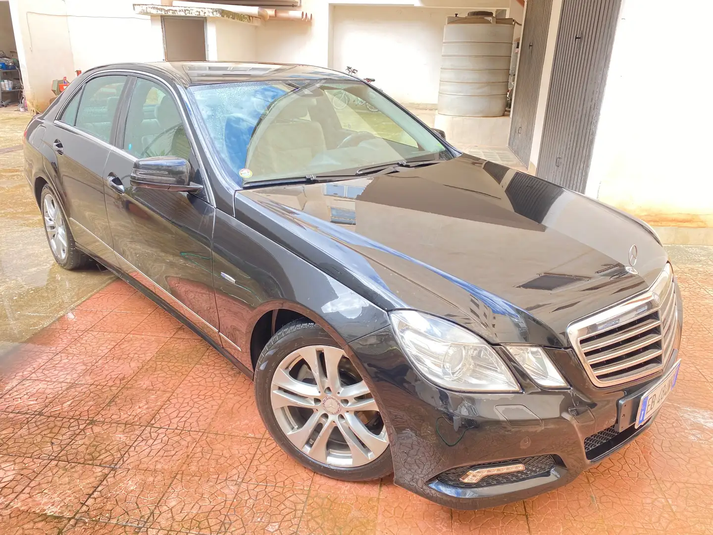 Mercedes-Benz E 220 Classe E - W212 Berlina cdi be Executive Negru - 2
