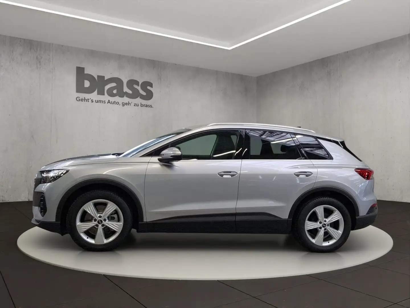 Audi Q4 e-tron 40 150 kW Silber - 2