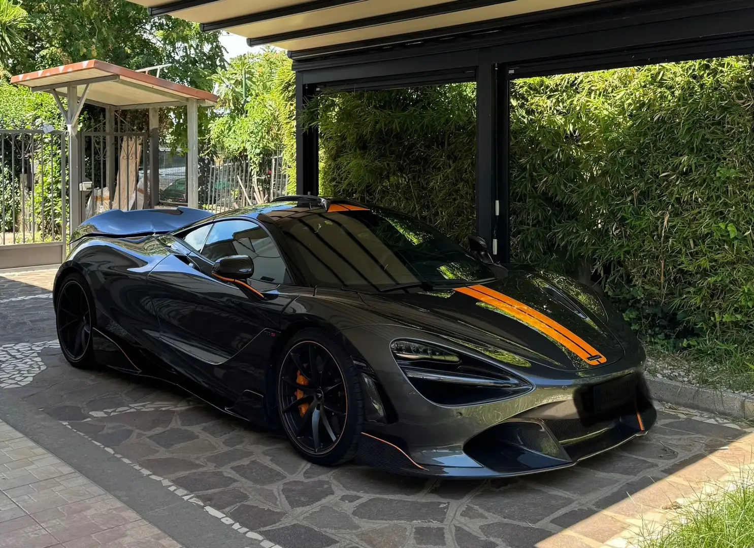 McLaren 720S Coupe 4.0 Performance ssg7 - 1