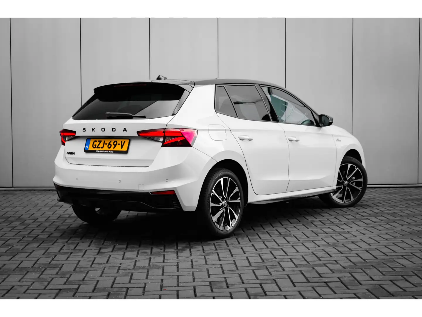 Skoda Fabia 1.0 TSI 116PK Monte Carlo DSG/AUT Camera achter | Wit - 2