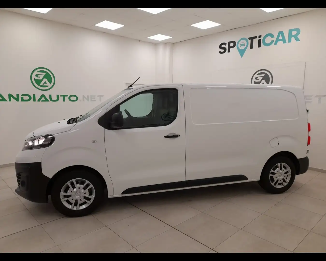 Opel Vivaro III -  L2H1 d.cab. mobile 1.5d 120cv Essentia S&S Alb - 2