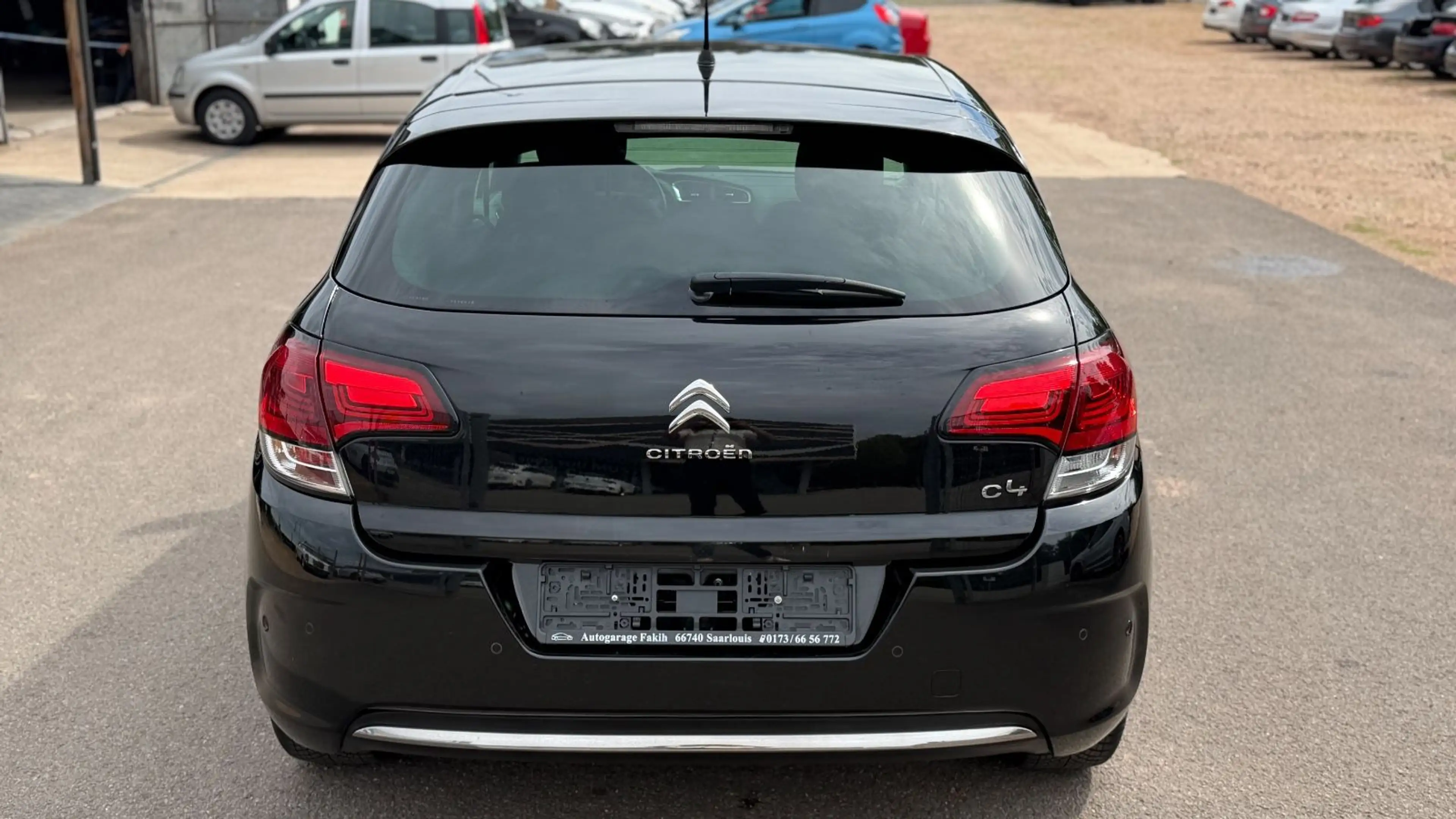 Citroen C4 Lim. Shine Automatik+Navi+PDC — photo 6