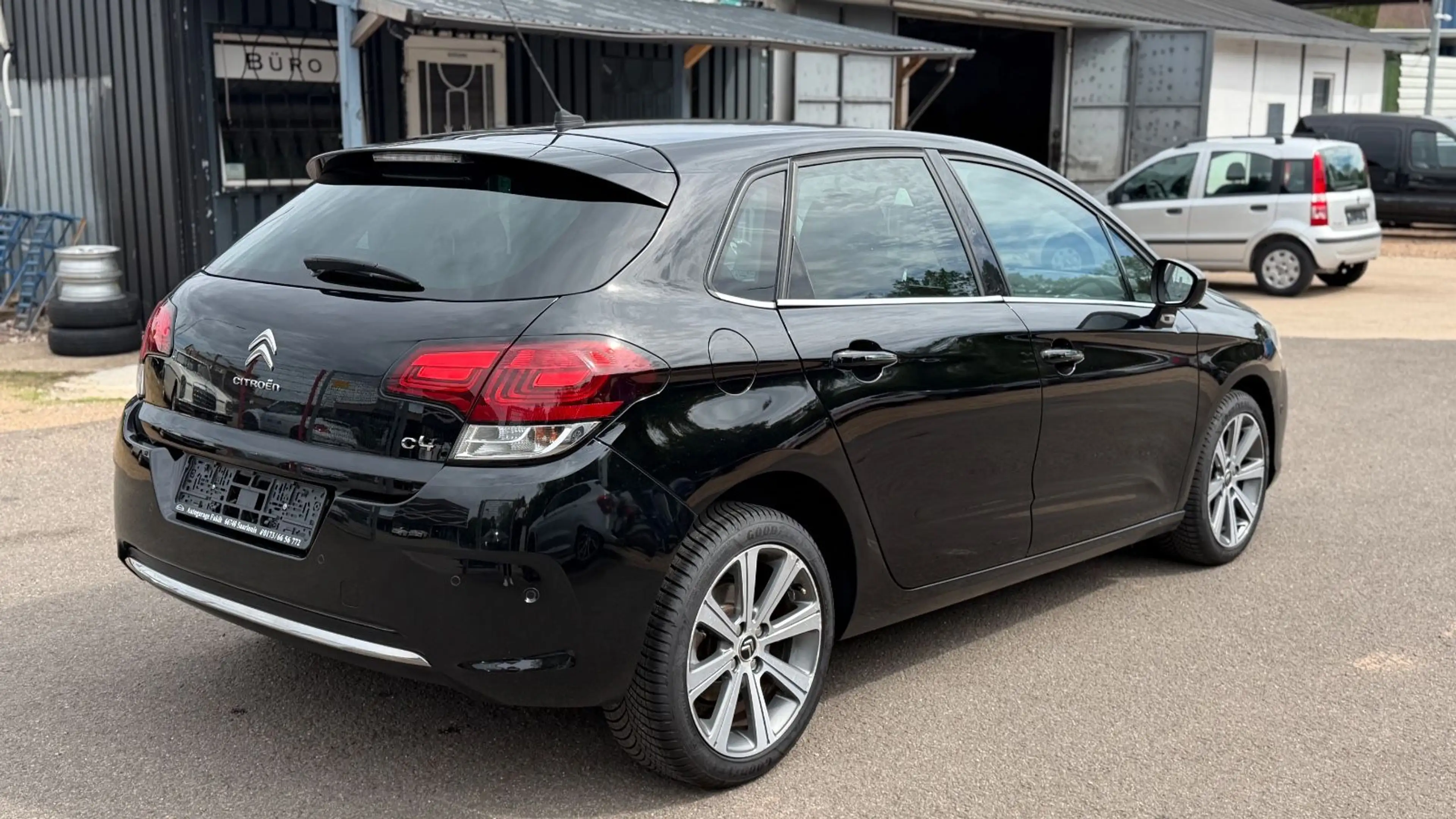 Citroen C4 Lim. Shine Automatik+Navi+PDC — photo 3