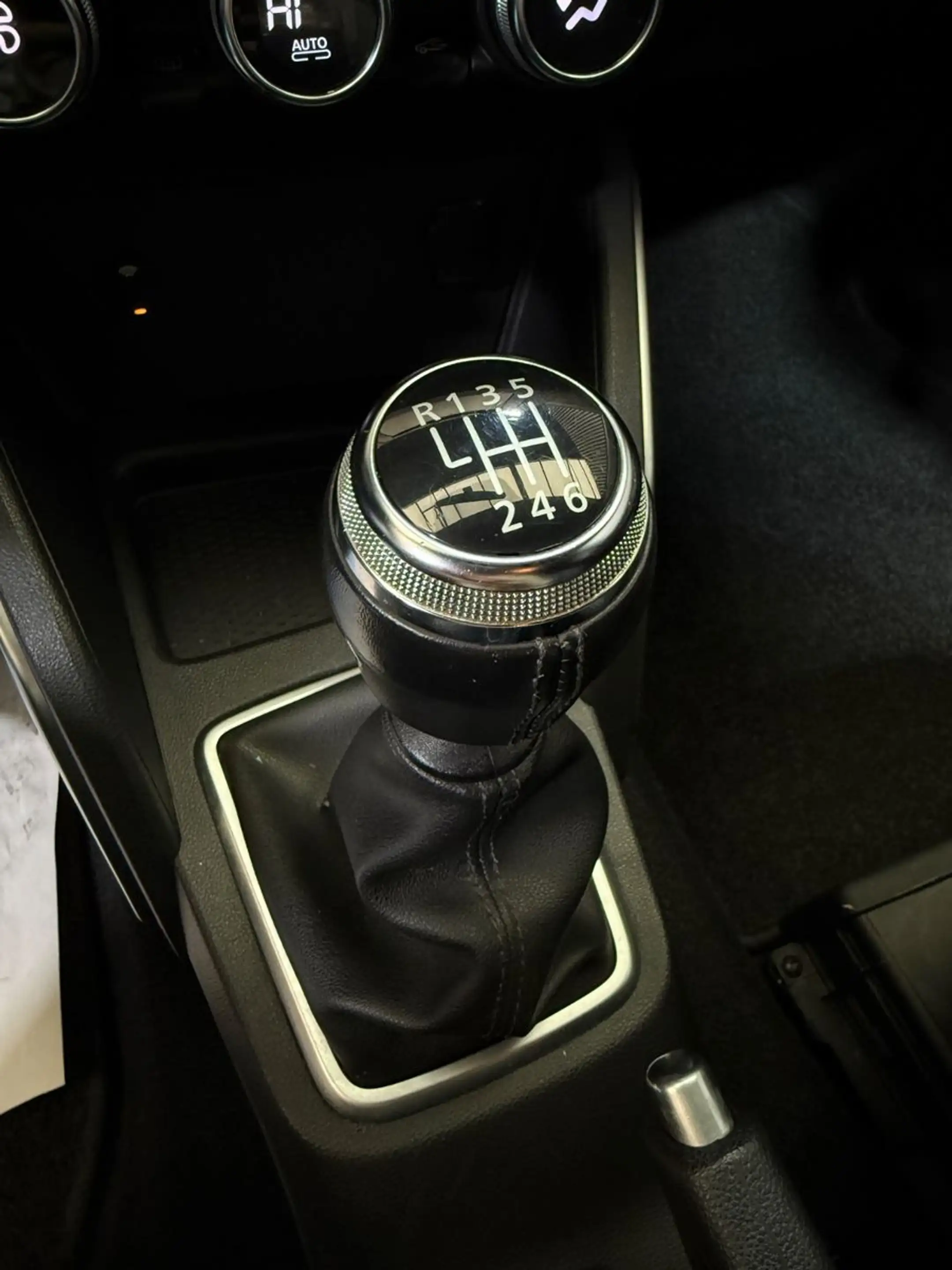 Dacia Duster II Prestige/AHK/Kamera/NAVI/PDC vorne — photo 16