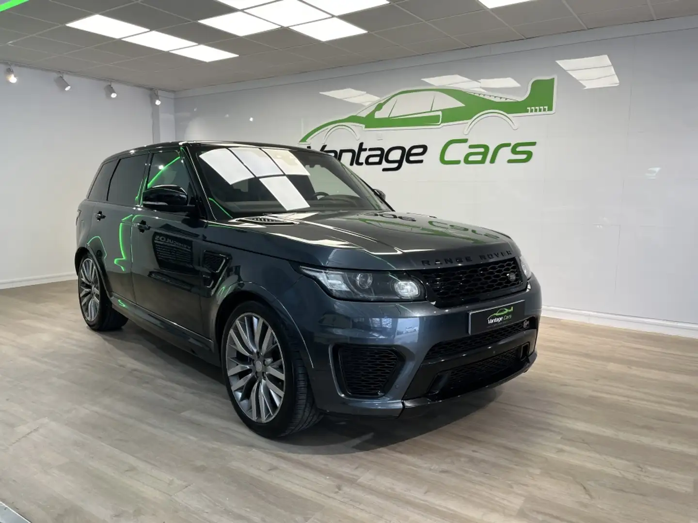 Land Rover Range Rover Sport 5.0 V8 SC SVR Aut. Gris - 2