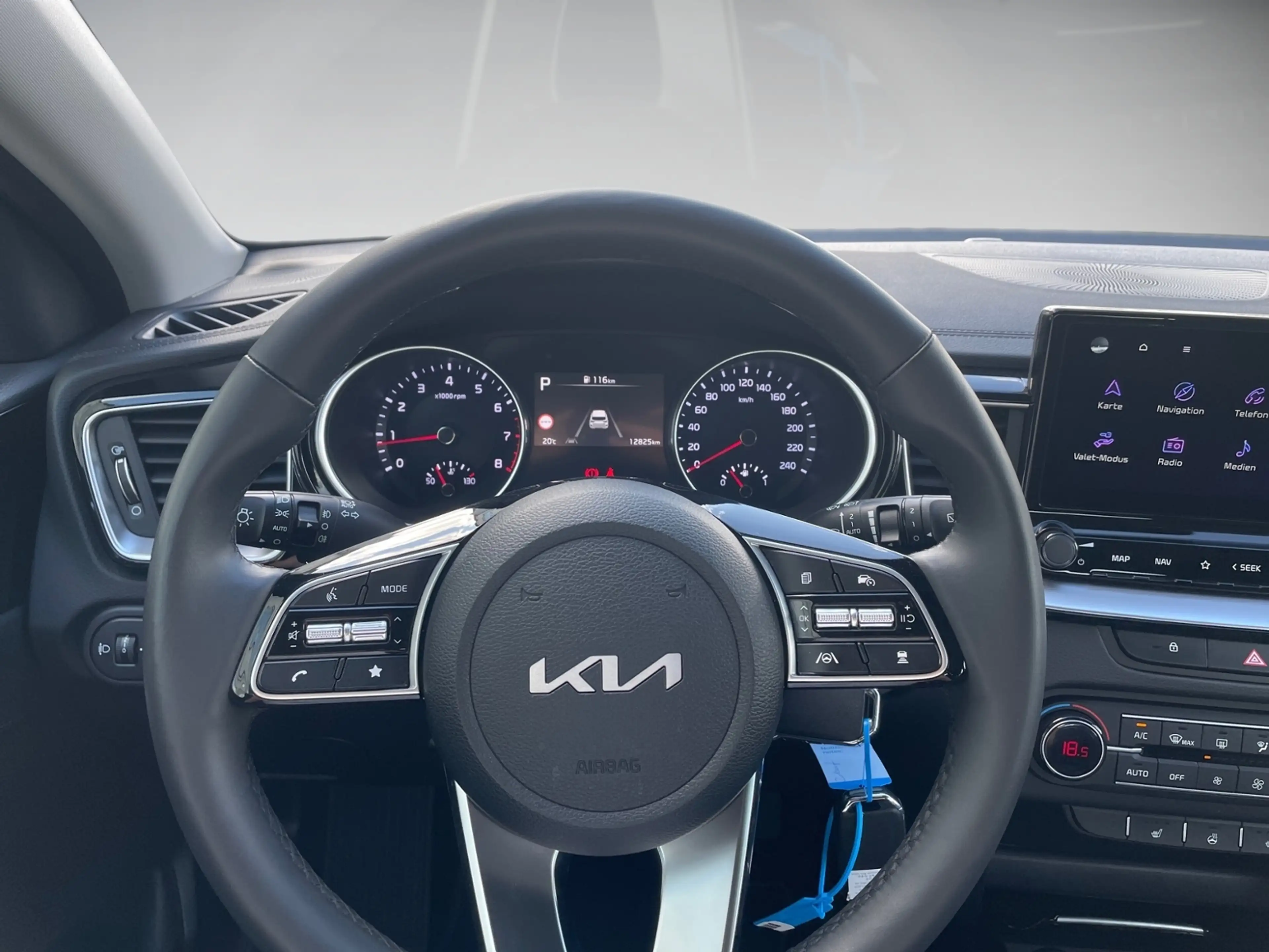 Kia Ceed / cee'd 1.5 GDI Vision Navi Kamera — photo 12
