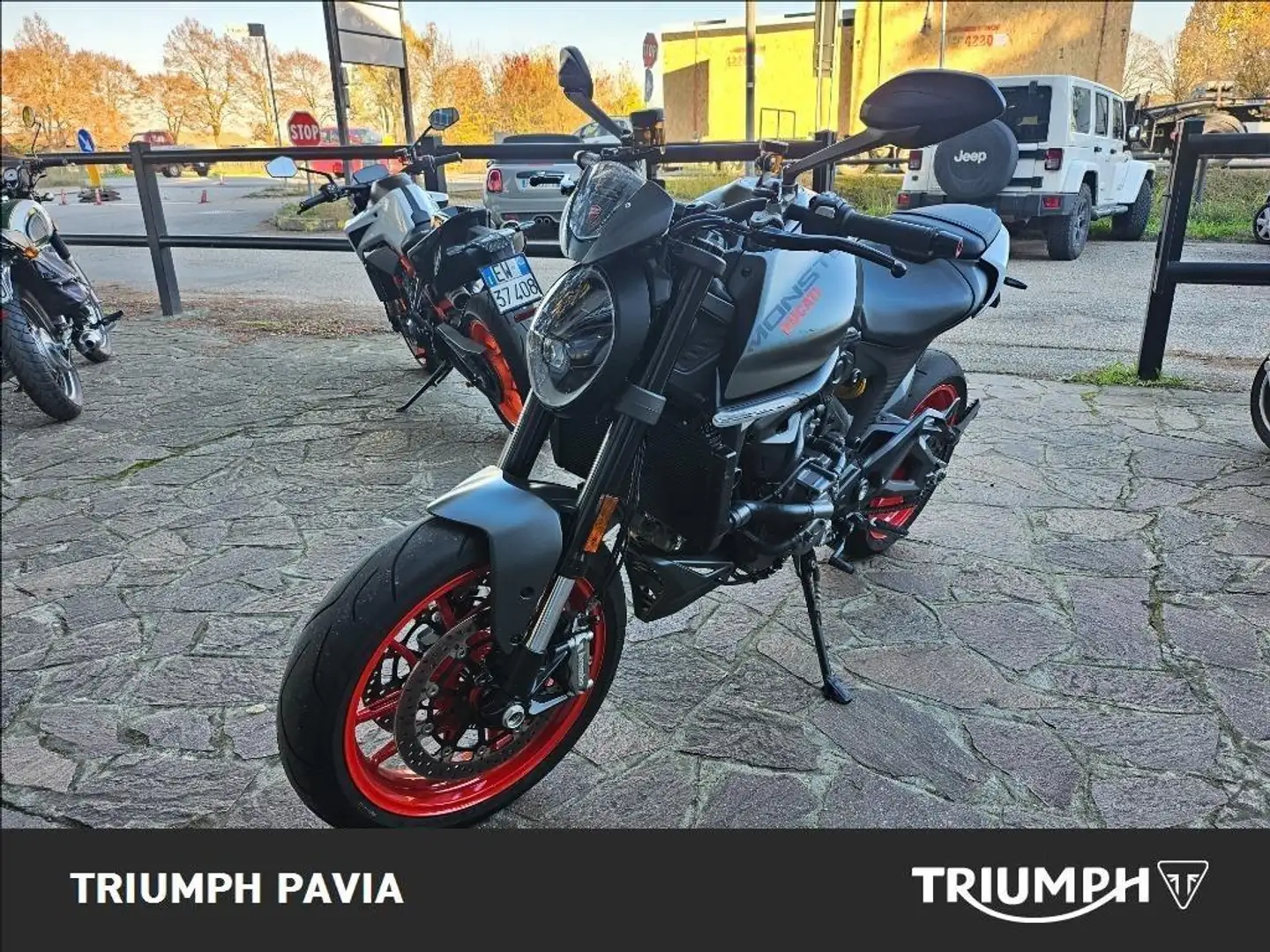 Ducati Monster 937 plus Dark Stealth dep.A2 Grigio - 2