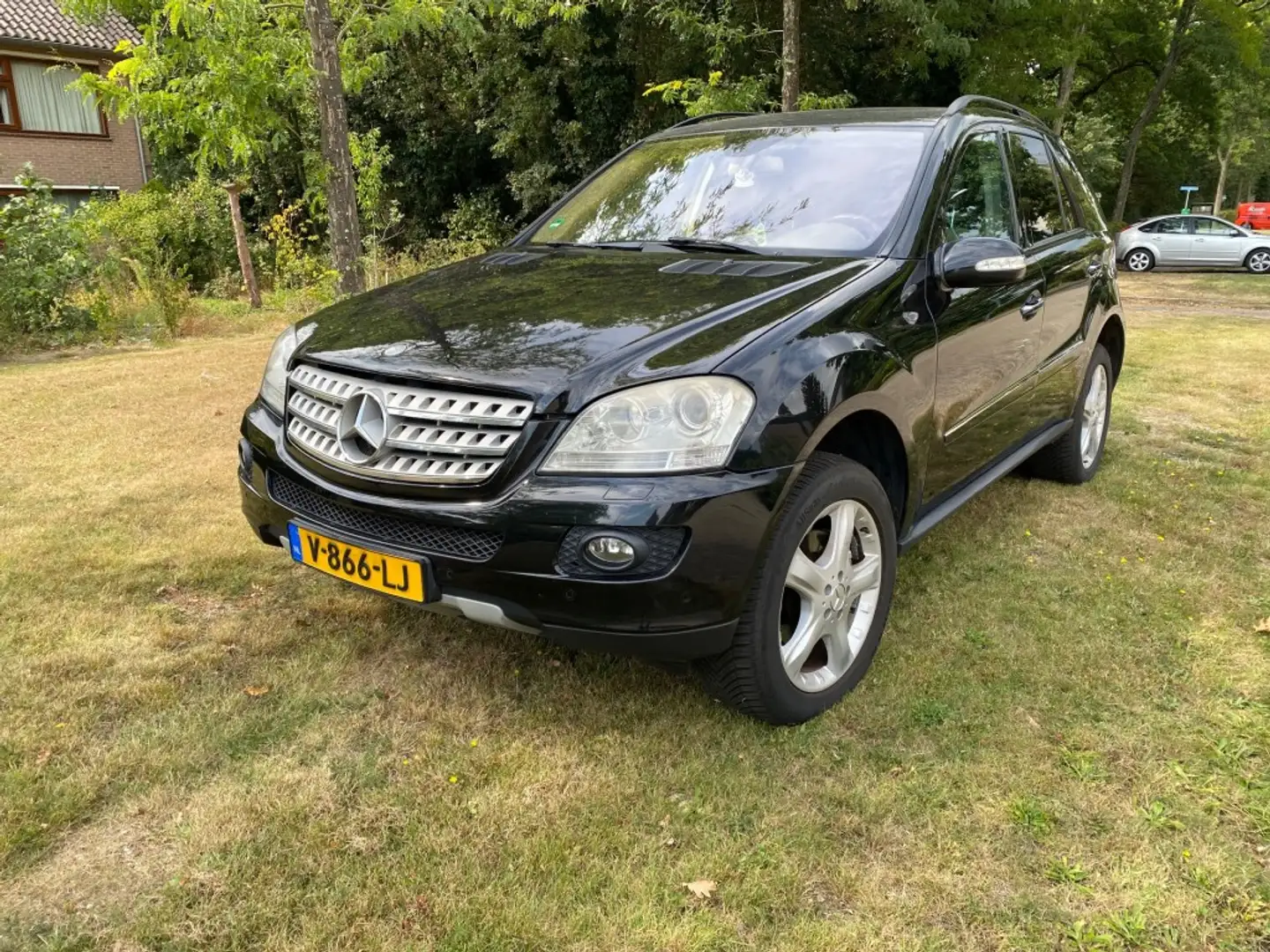 Mercedes-Benz ML 280 ML 280 cdi 4 Matic EXPORT!! GRIJS kenteken. Zwart - 1