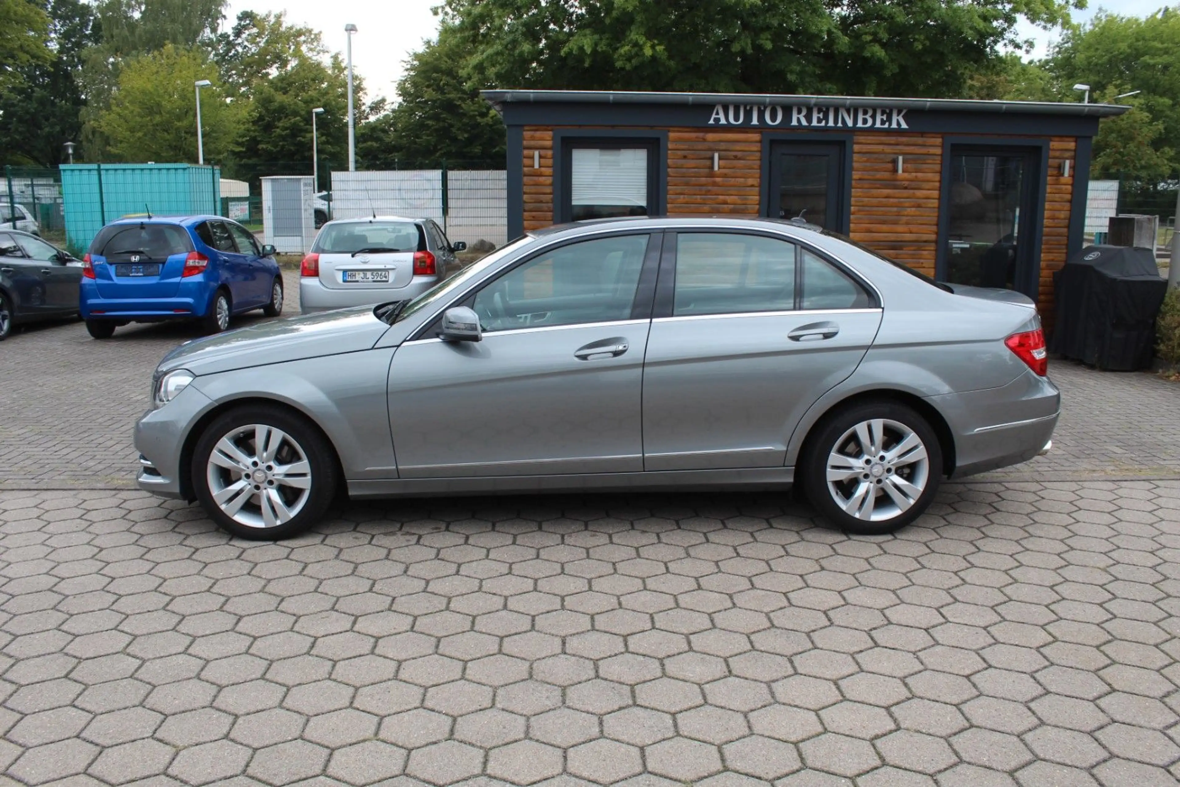 Mercedes-Benz C 350 CGI Limousine 4Matic Automatik — photo 7