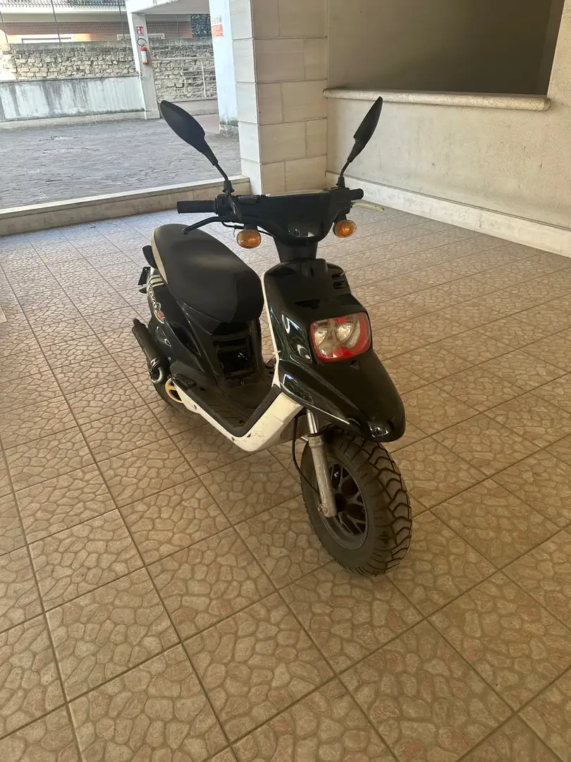 Yamaha BWs Zwart - 1