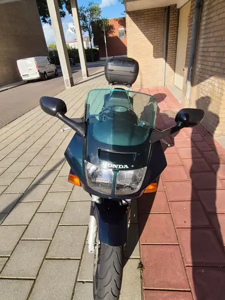 Honda VFR 750 - foto 3