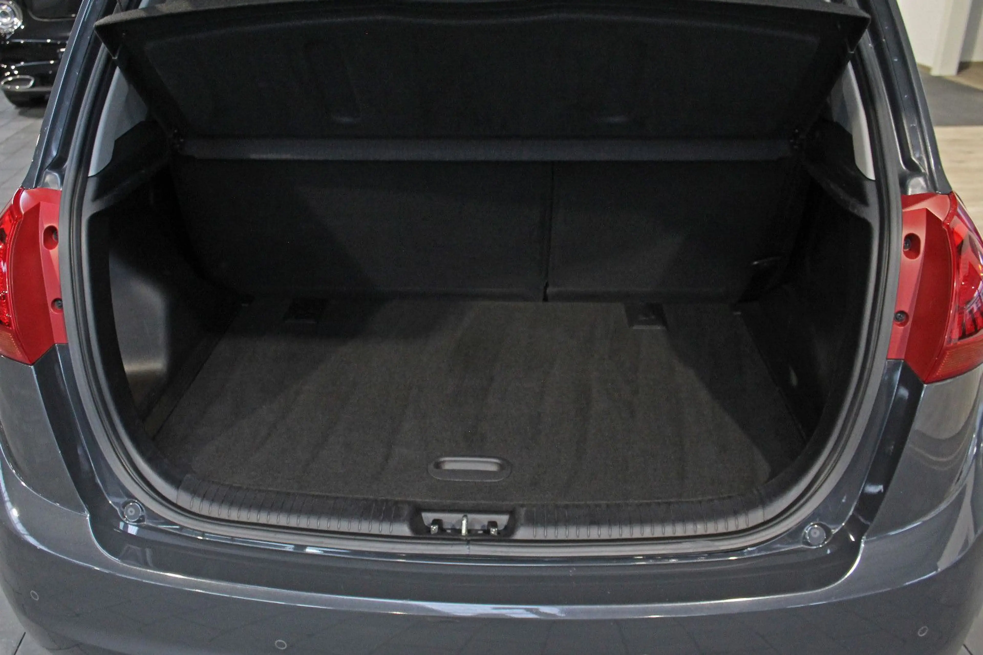 Kia Venga 1.6 Dream Team (Premium Paket+ AHK) — photo 6