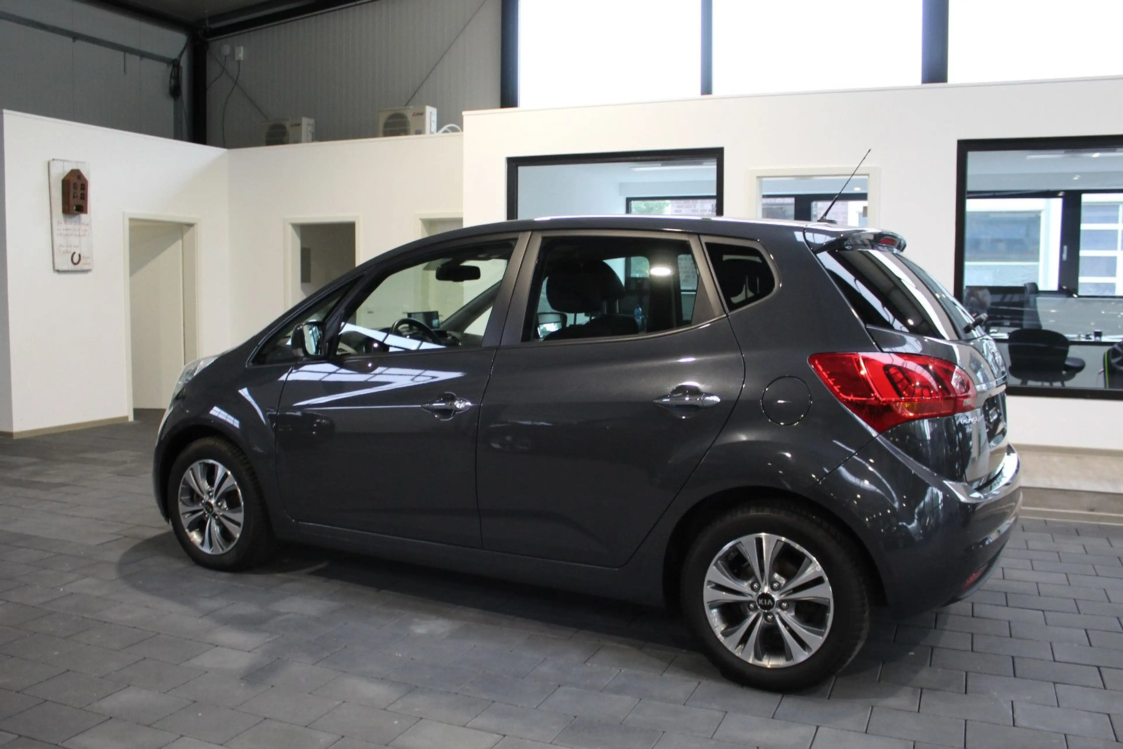 Kia Venga 1.6 Dream Team (Premium Paket+ AHK) — photo 4