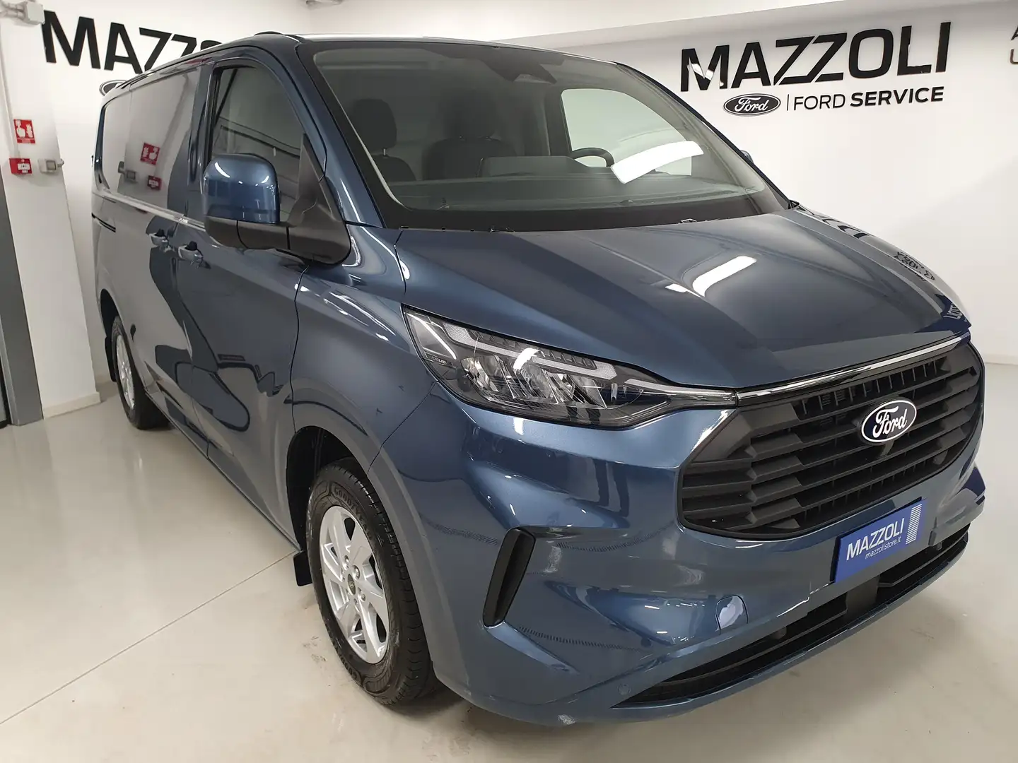 Ford Transit Custom 320 2.0 EcoBlue 150CV Van L1H1 Titanium Bleu - 1