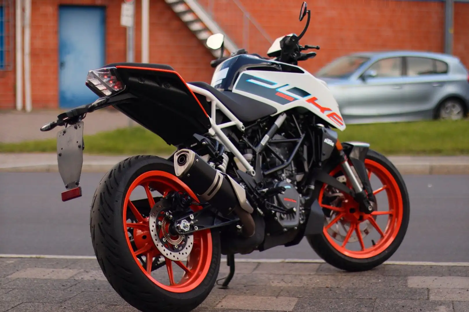 KTM Duke 125 Weiß - 2