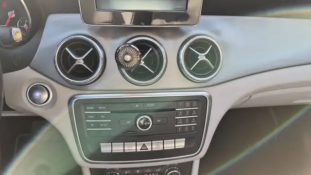 Mercedes-Benz Unknown Model view 13