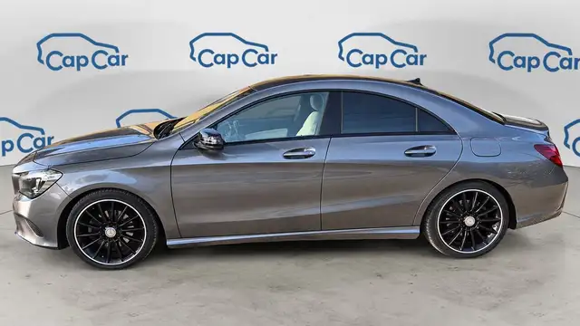 Mercedes-Benz Unknown Model view 2
