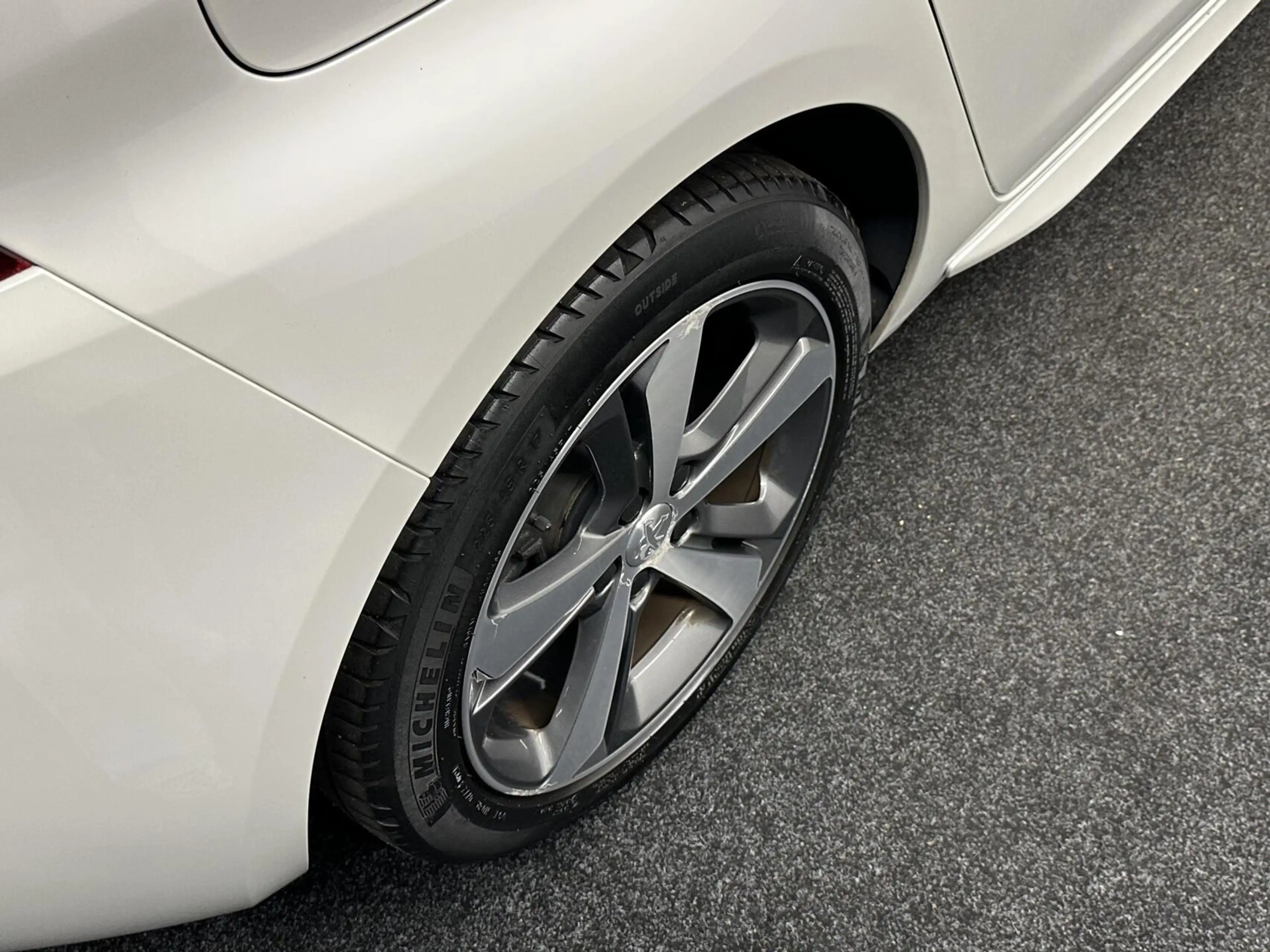 Peugeot 308 1.2 PureTech GT-line 131PK PANO CRUISE CAMERA CLIM — photo 13