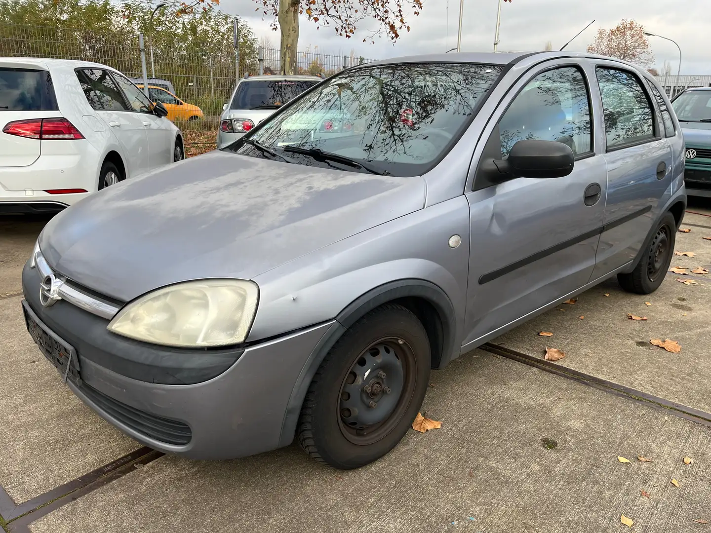 Opel Corsa C 1.0 12V 5-Türer *kein Tüv* Silber - 1