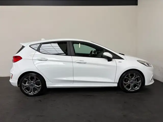 Ford Fiesta view 26