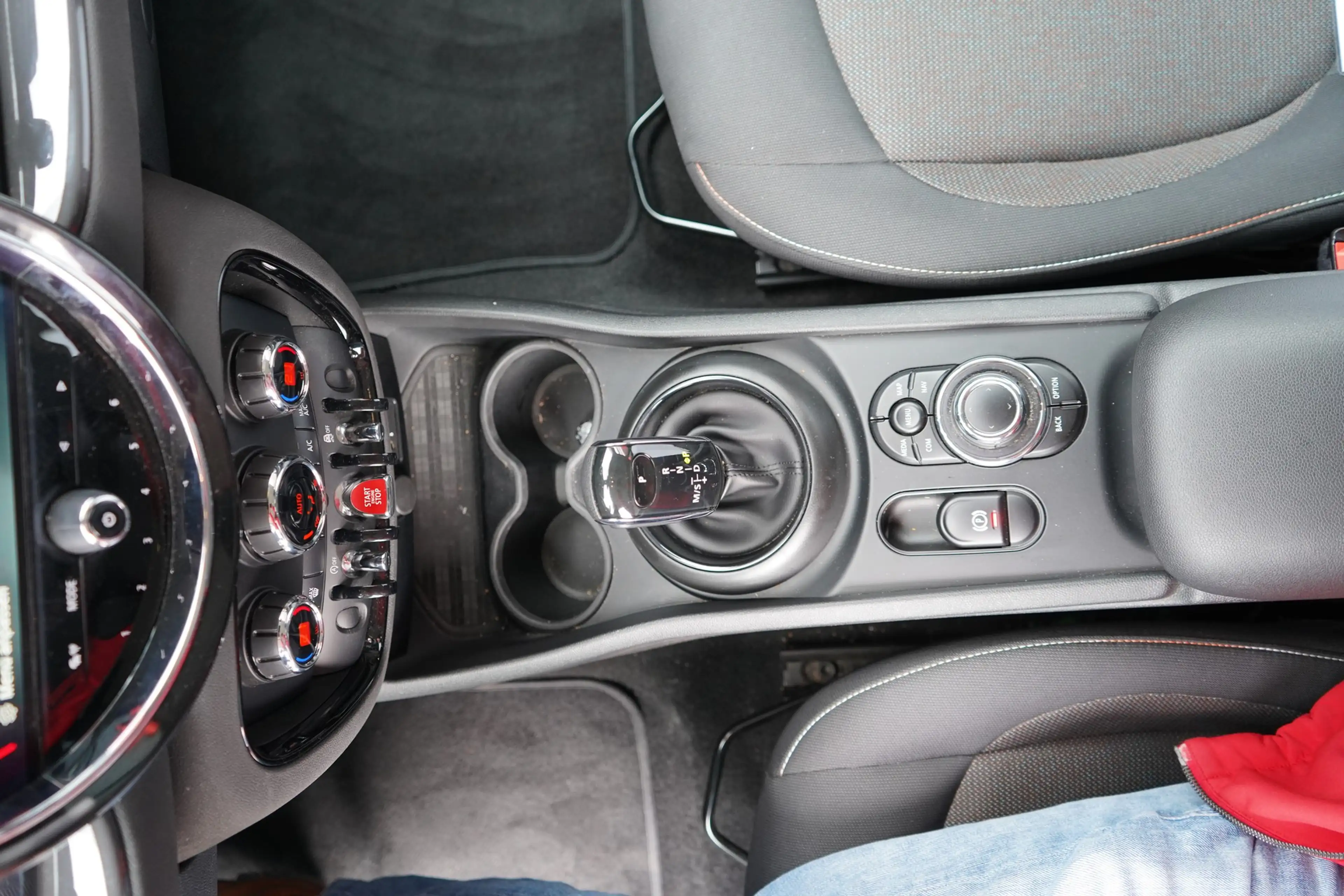 MINI Cooper Clubman Clubman 1.5 Cooper Android Apple LED Navi — photo 15