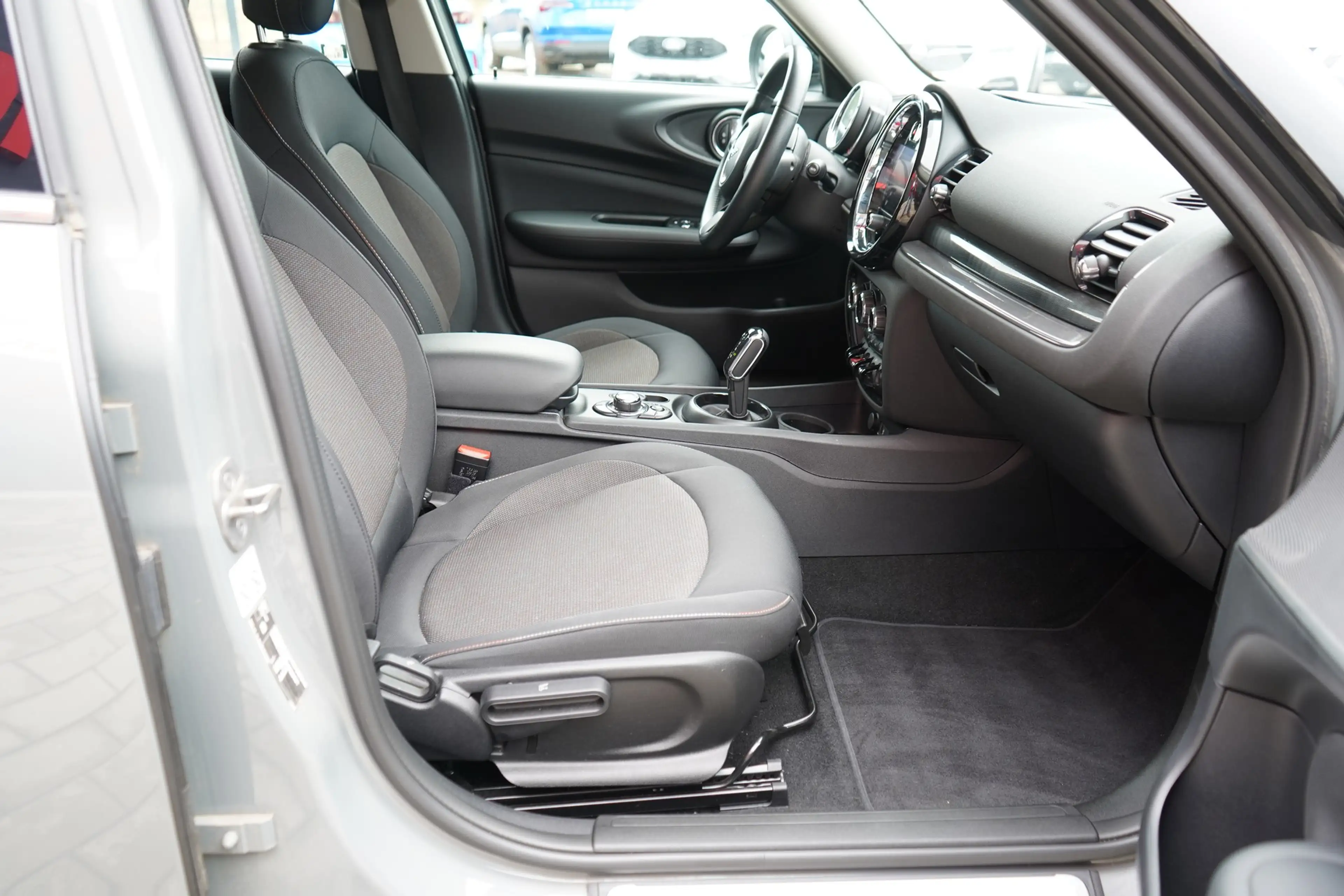 MINI Cooper Clubman Clubman 1.5 Cooper Android Apple LED Navi — photo 13