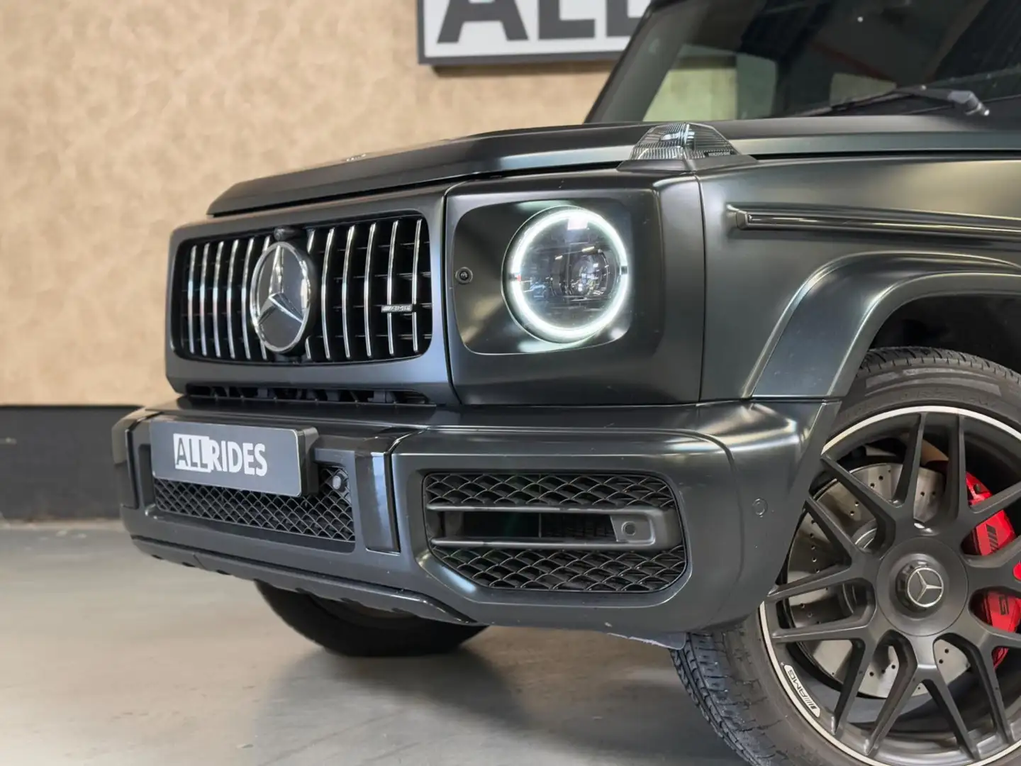 Mercedes-Benz G 63 AMG | Magno Black | 360 camera | stoel-massage/ventila Noir - 2