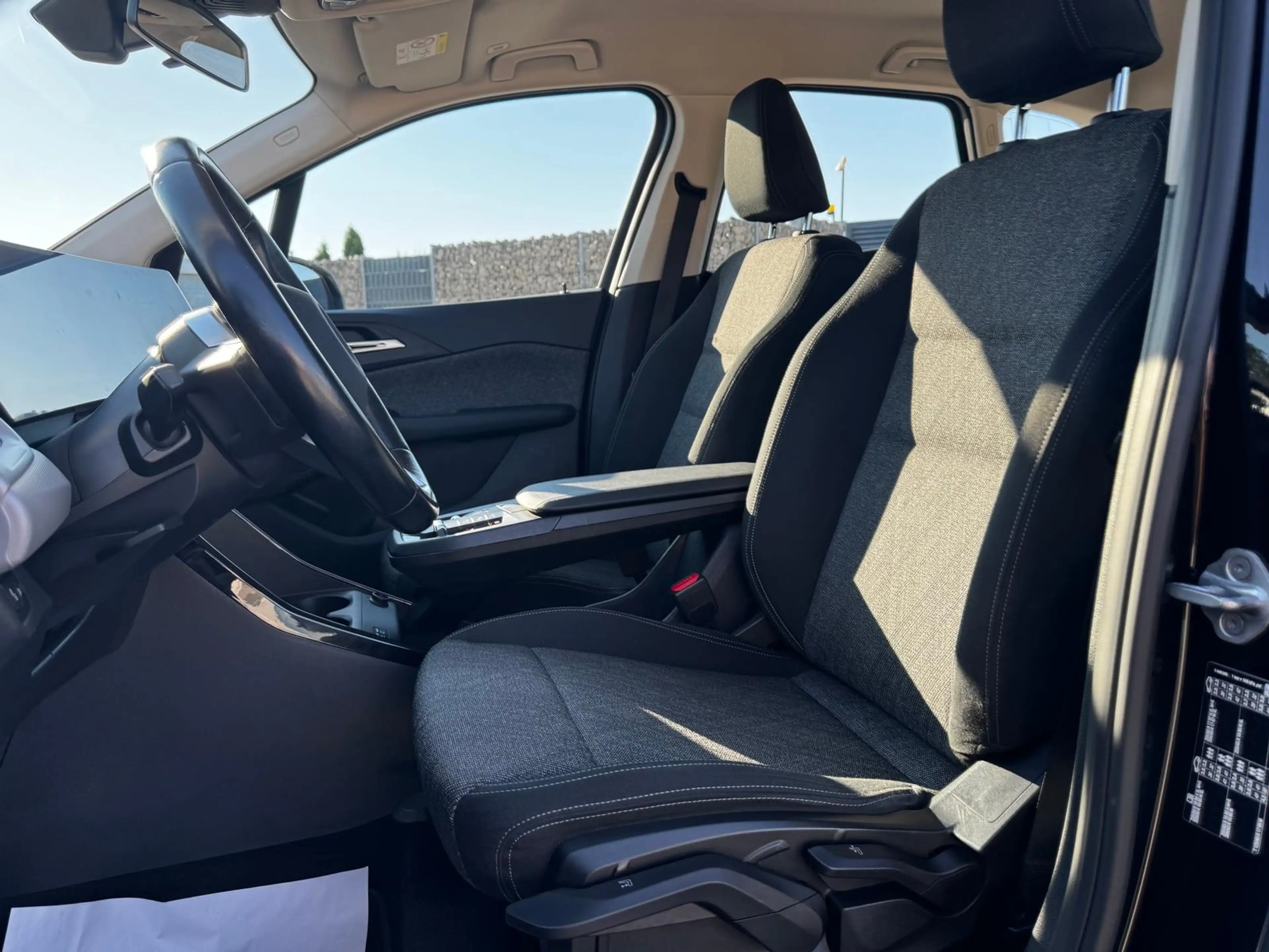 BMW 218 d Active Tourer LED/Kamera/ParkAssist/CarPlay — photo 10