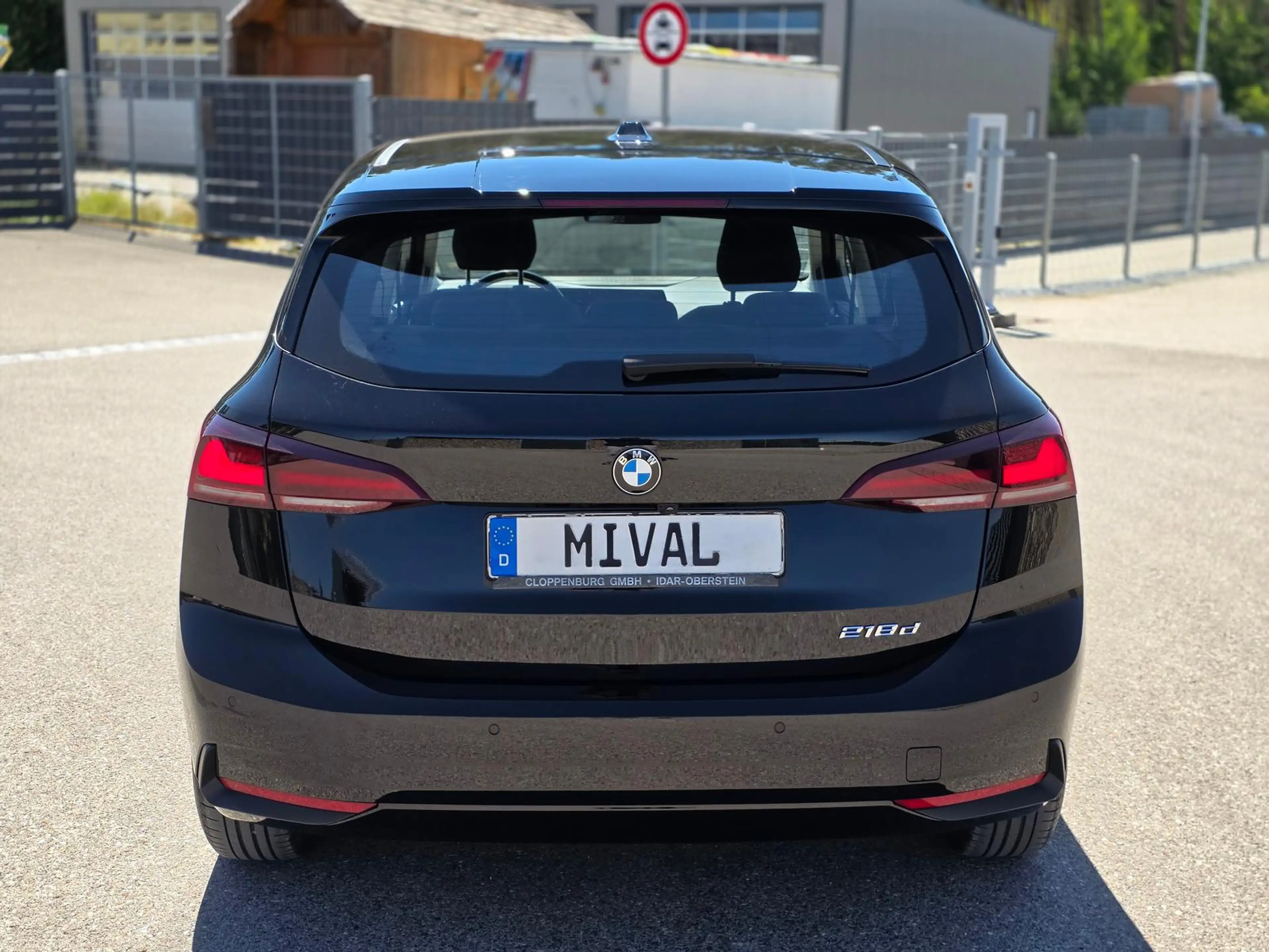 BMW 218 d Active Tourer LED/Kamera/ParkAssist/CarPlay — photo 6