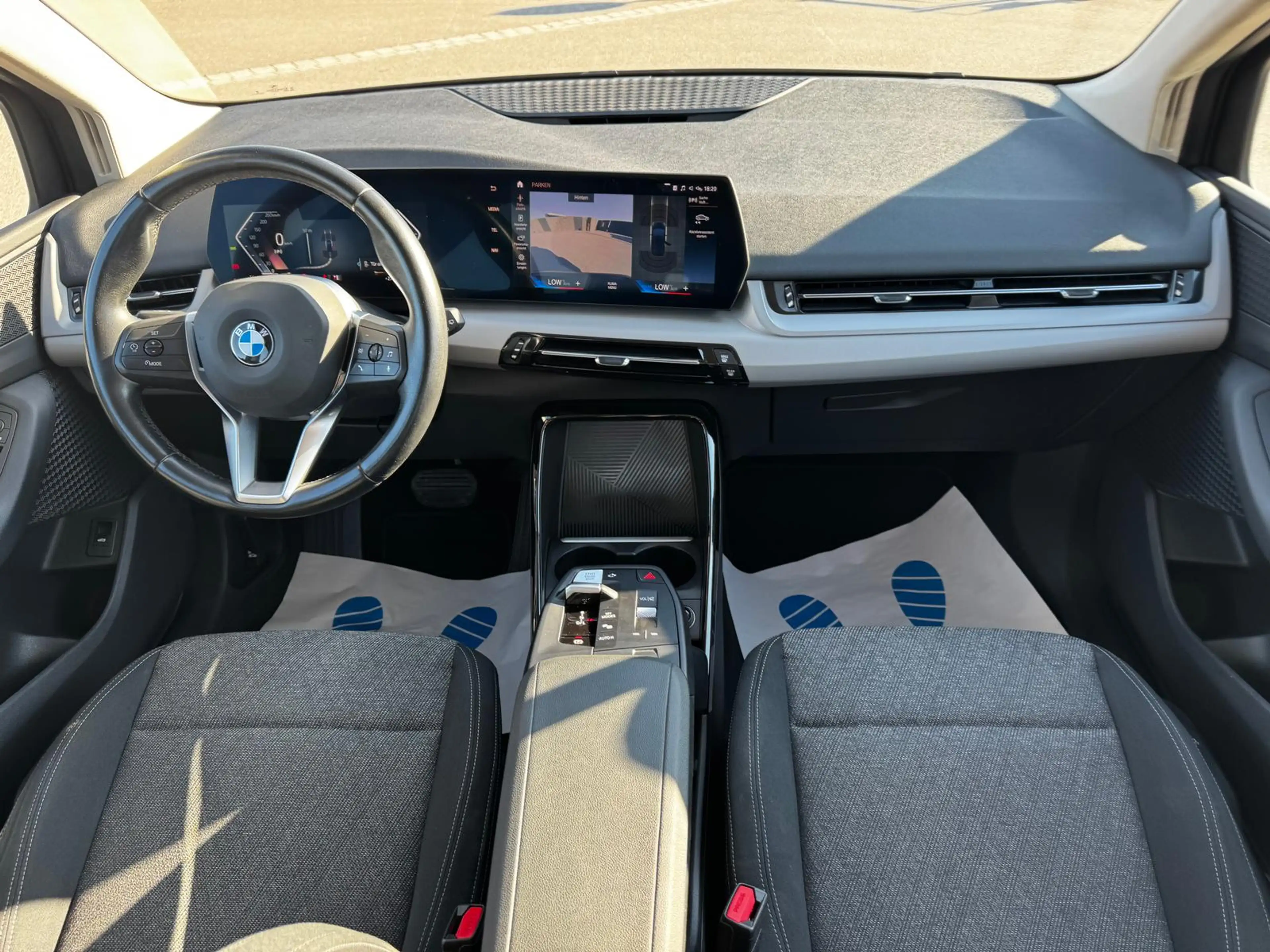 BMW 218 d Active Tourer LED/Kamera/ParkAssist/CarPlay — photo 15