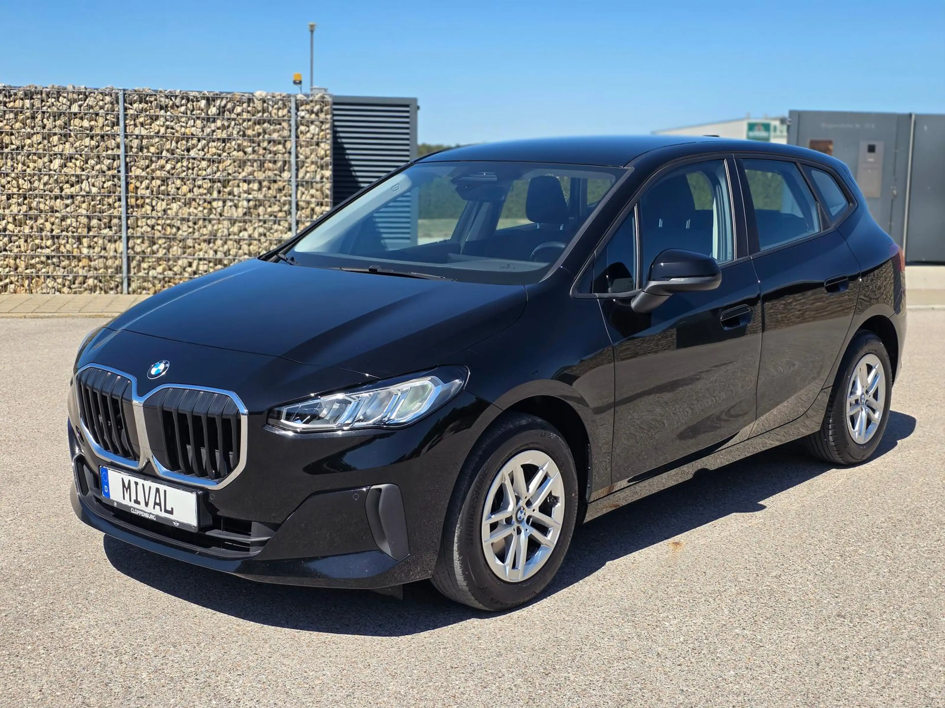 BMW 218 d Active Tourer LED/Kamera/ParkAssist/CarPlay — photo 3