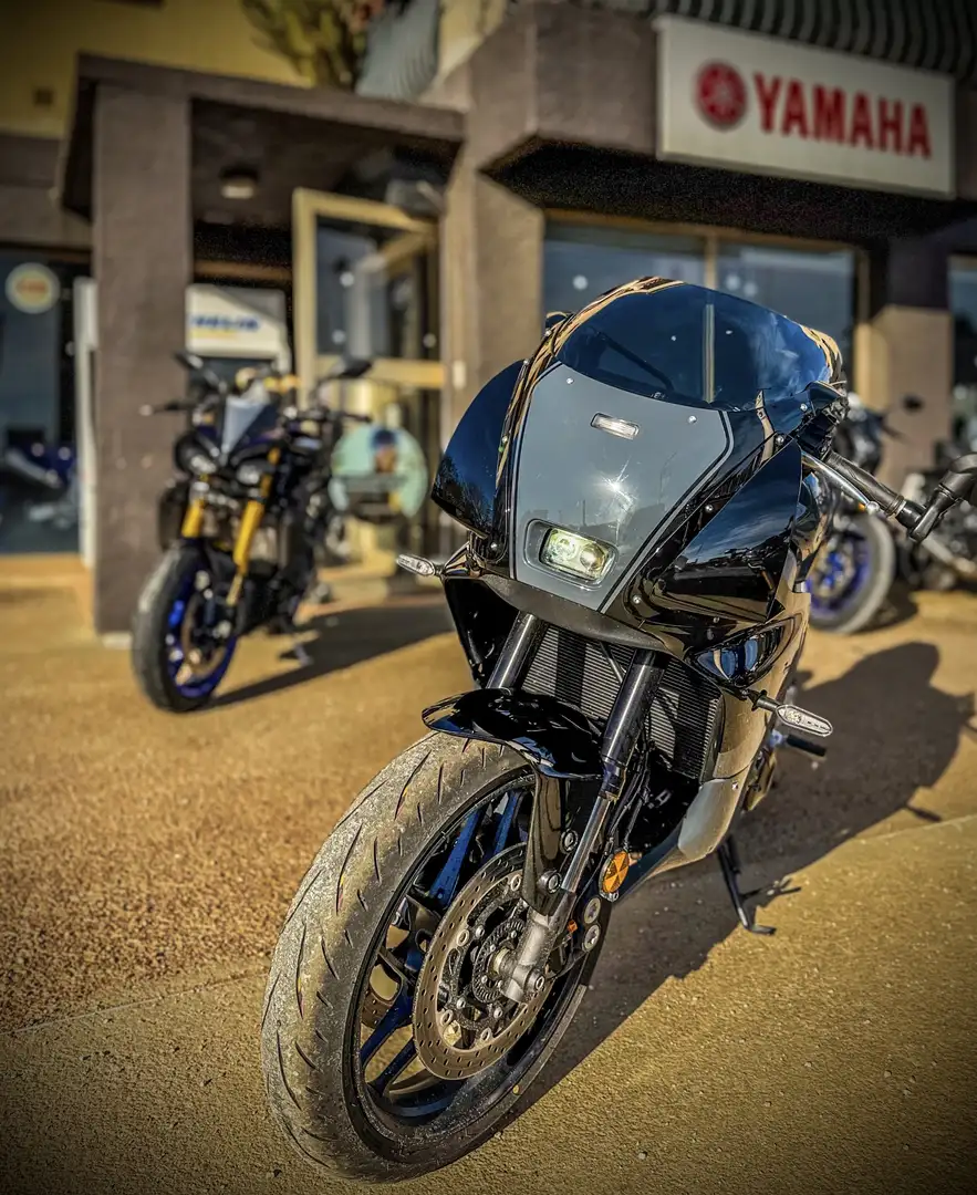 Yamaha XSR 900 Gris - 1