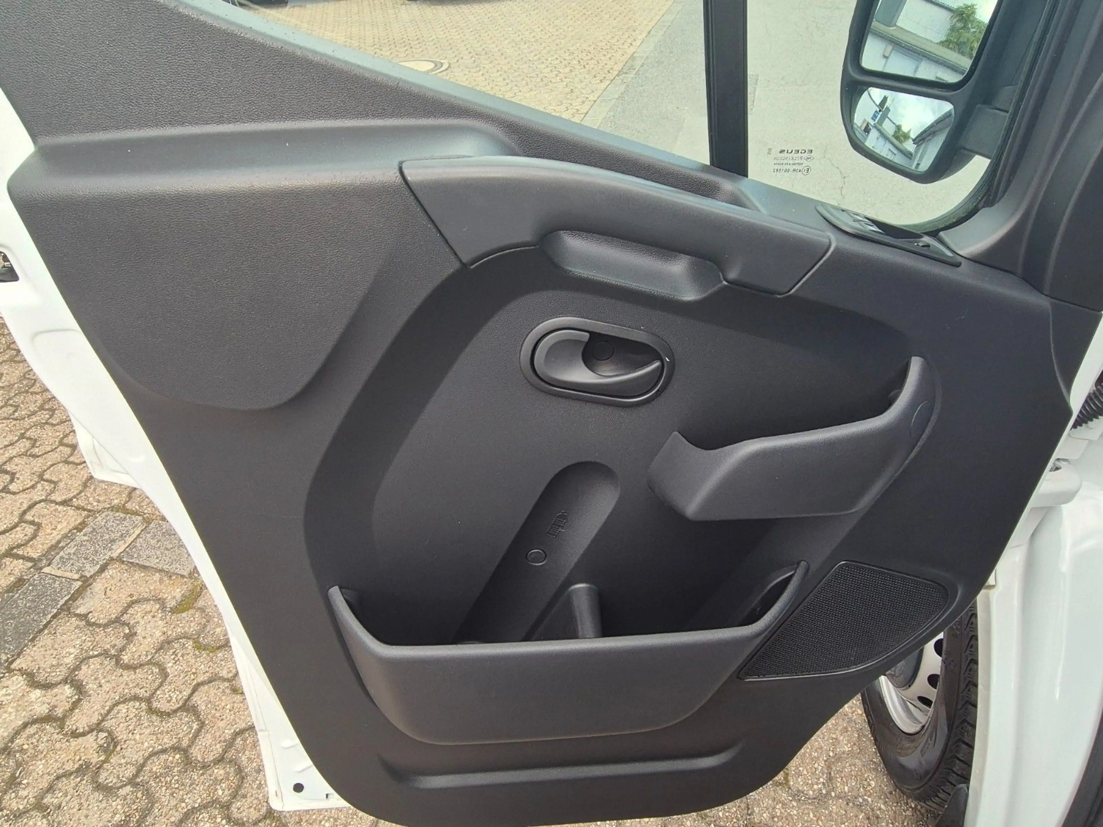 Opel Movano B Kasten/Kombi HKa L2H2 3,5t — photo 15