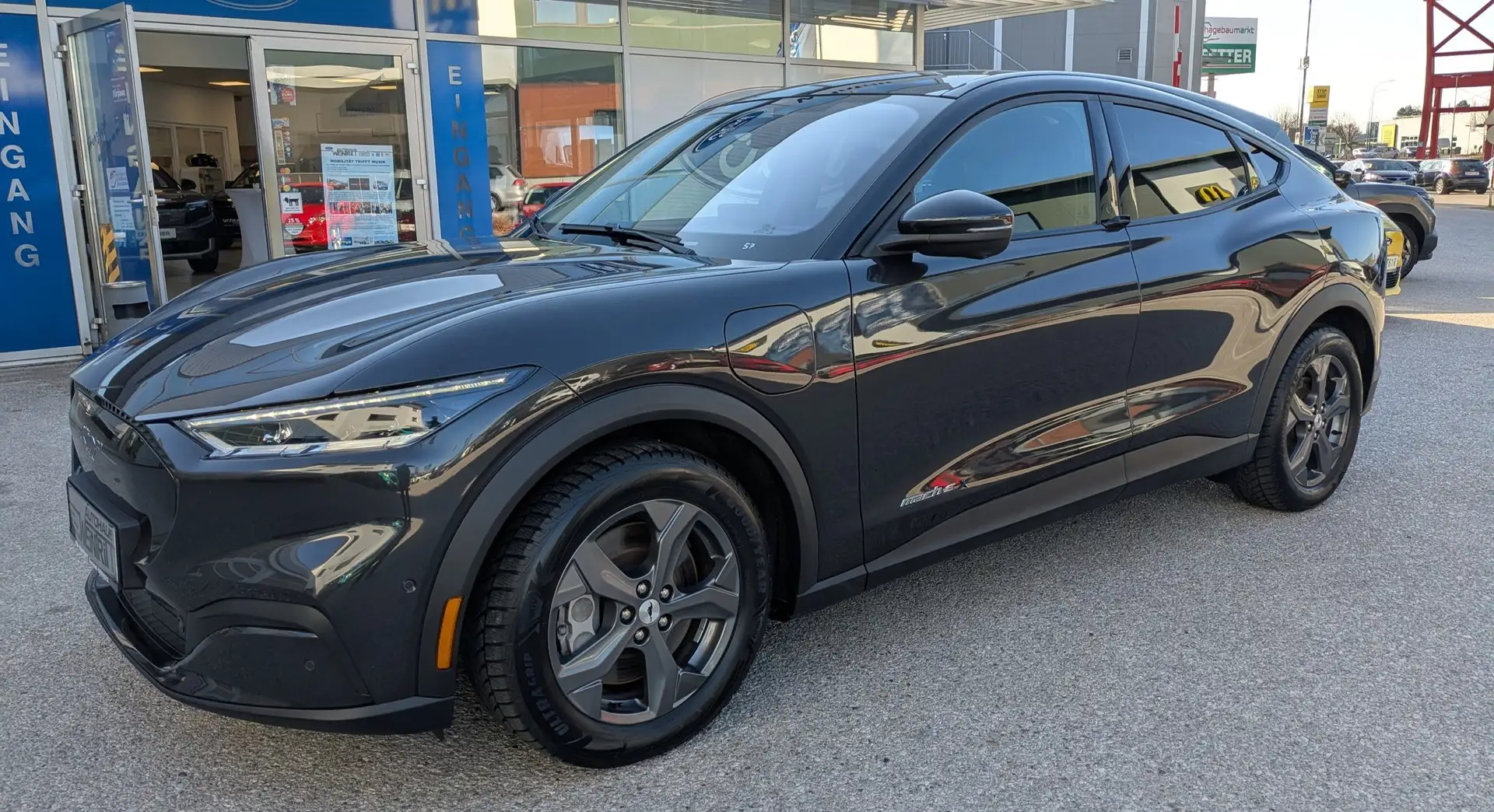 Ford Mustang Mach-E Basis - 2