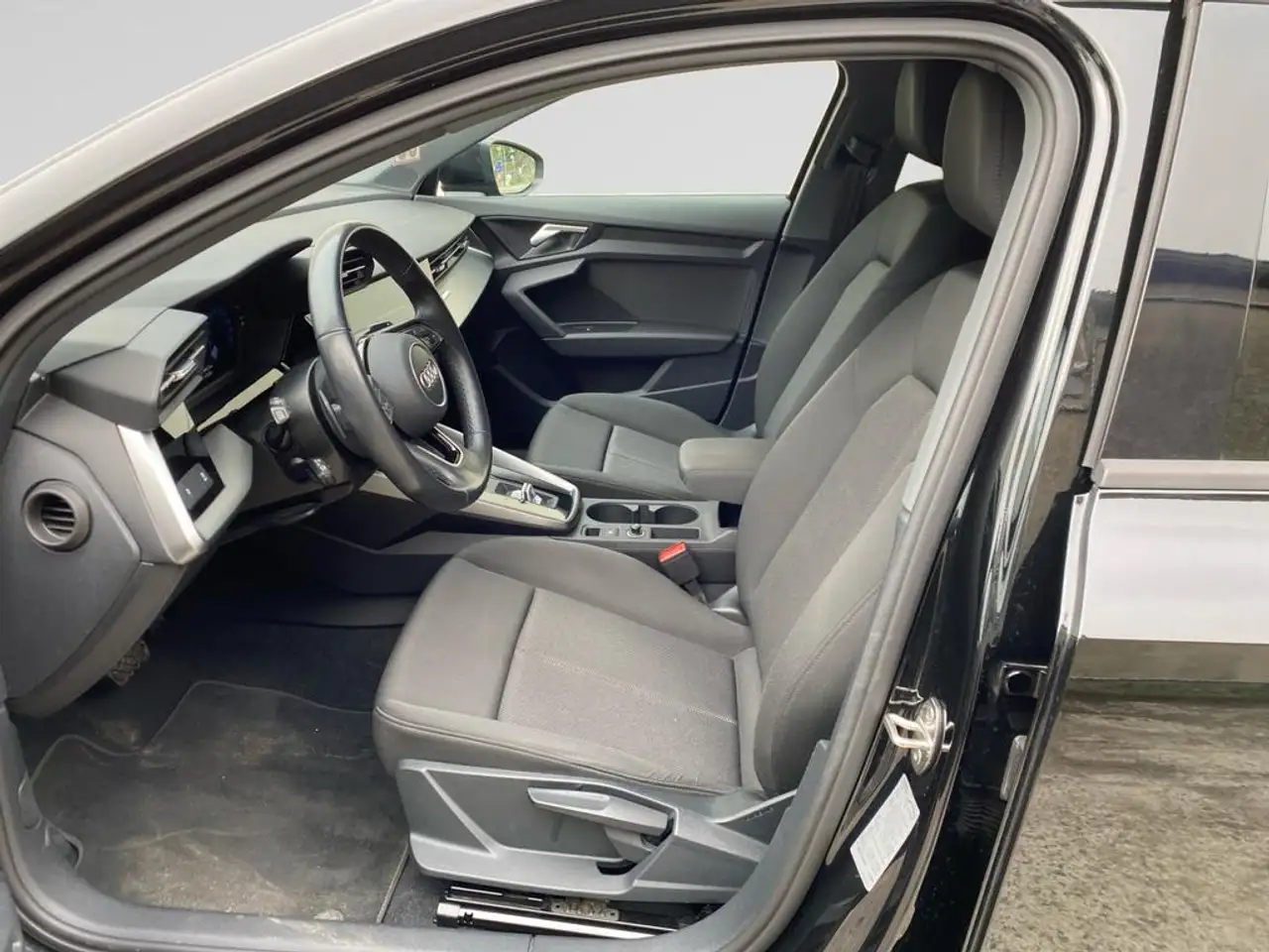 Audi A3 Sportback Audi A3 Sportback Business Edition Attraction 30 TDI 85(116) kW(ch) S tronic 11