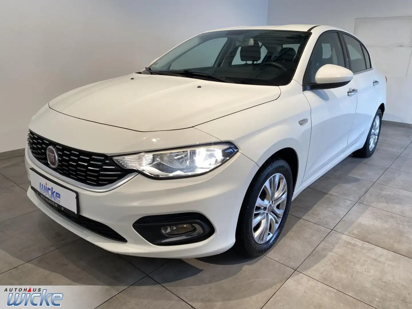 Fiat Tipo 1.4 Easy NAVI KLIMA LM FELGEN TELEFON Wit - 2