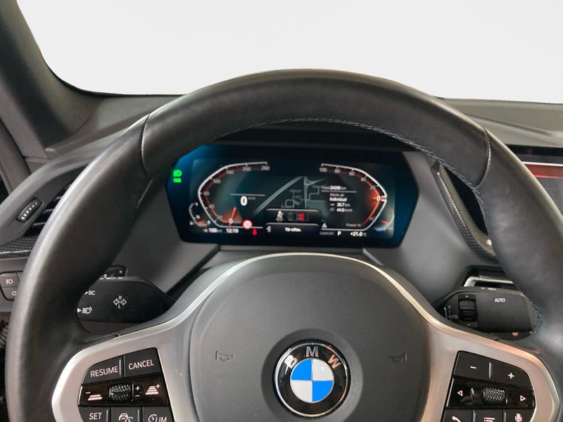 BMW 218 M Sport — photo 13