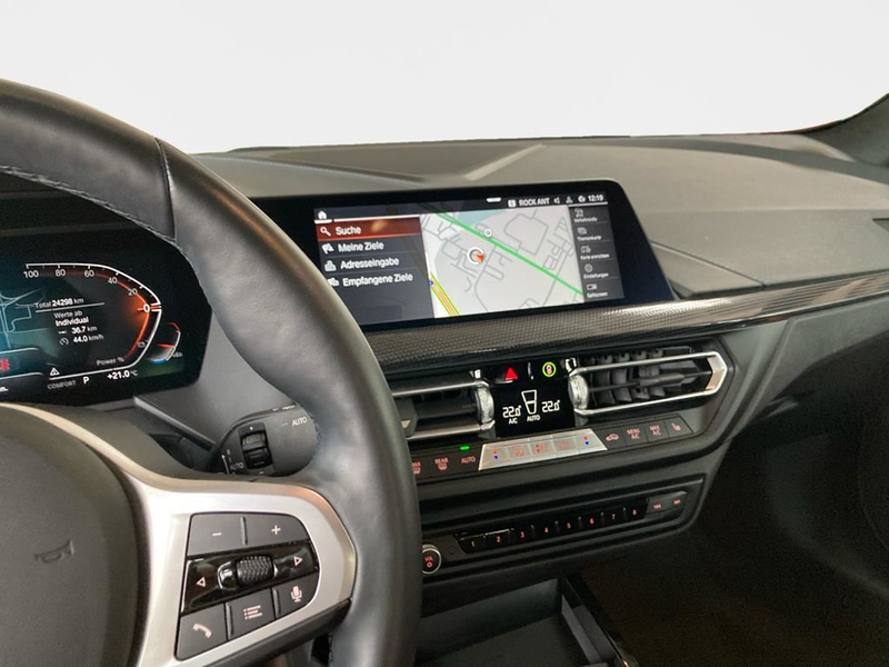 BMW 218 M Sport — photo 12
