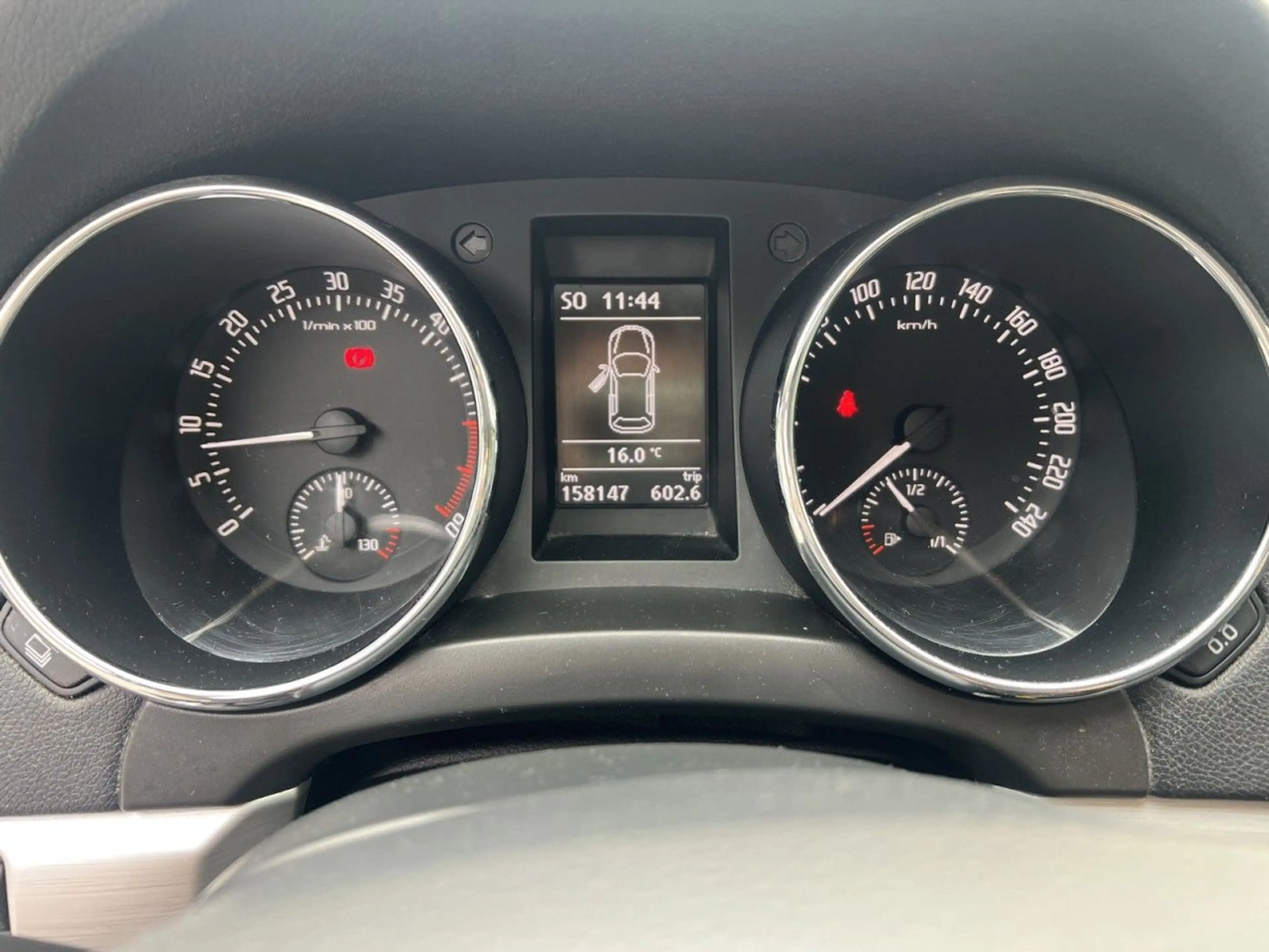 Skoda Yeti Greenline Klima Einparkhilfe Sitzheizung — photo 14