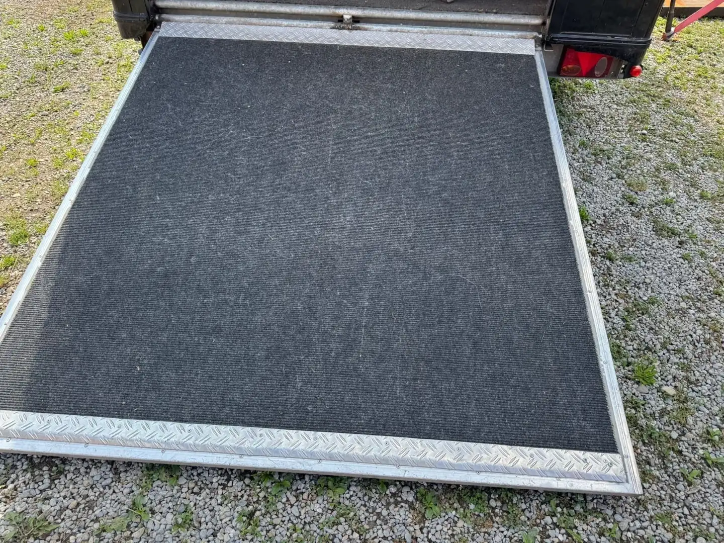Otros Steinsberger Pferdeanhänger 3 Boxen+Schlafraum - 2