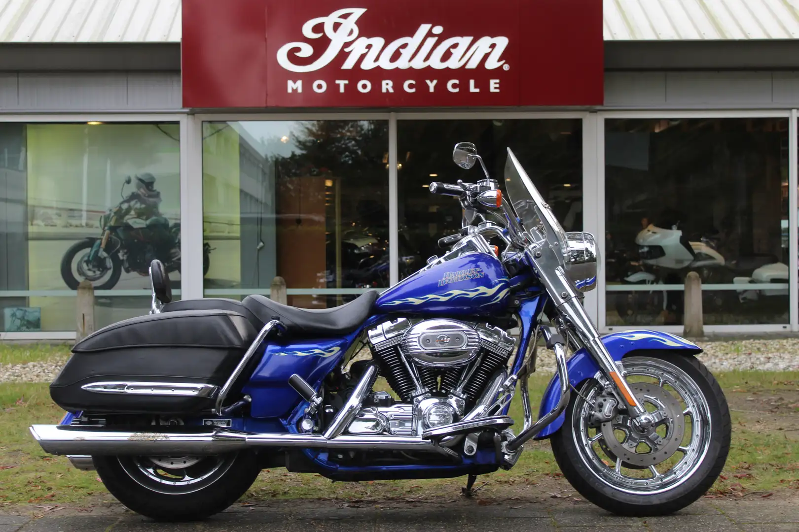 Harley-Davidson Road King FLHRSE Screaming Eagle CVO Albastru - 1