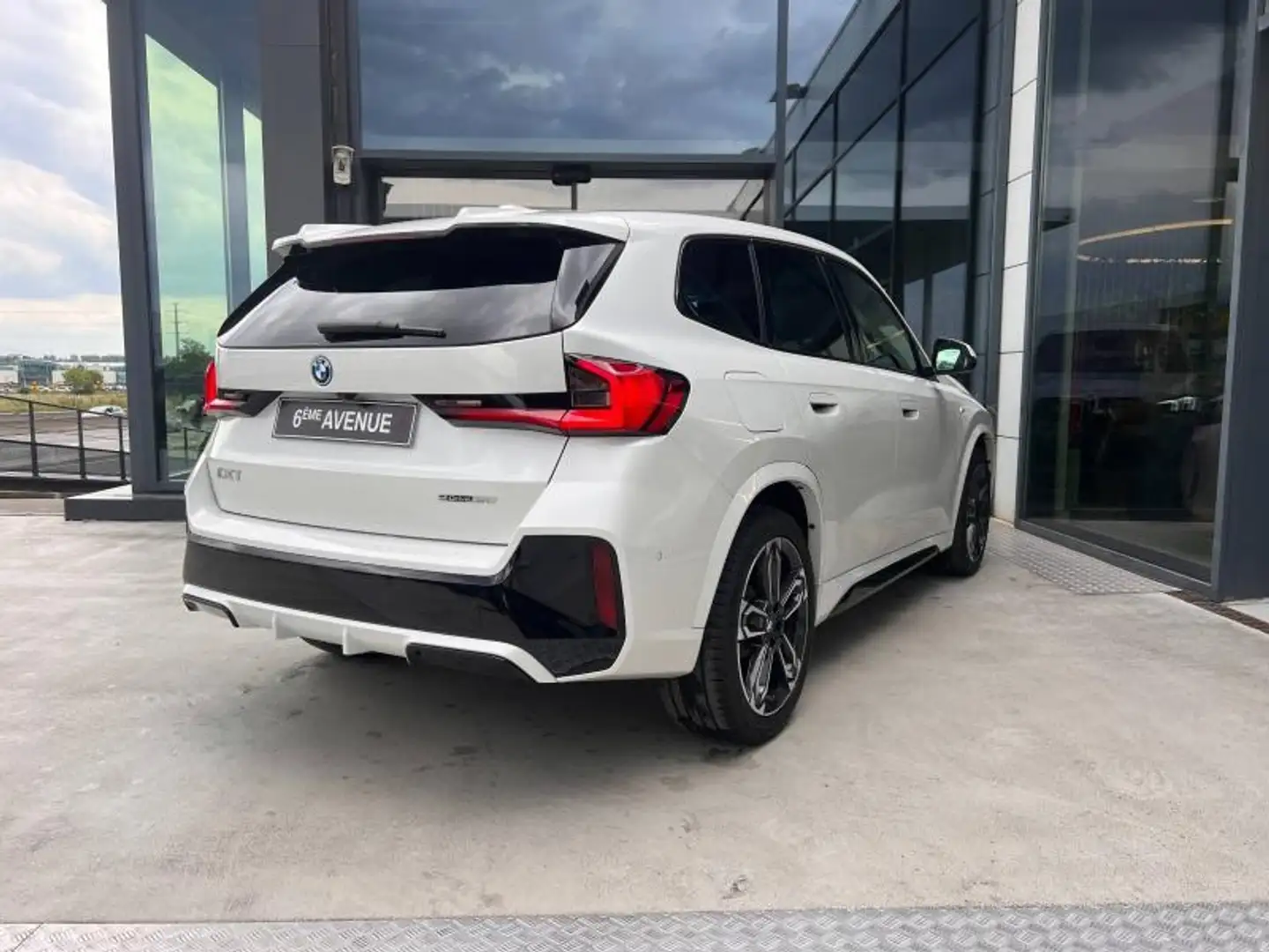BMW X1 ieDrive20 204ch M Sport Blanc - 2
