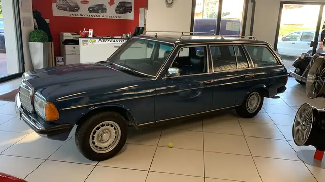 Mercedes-Benz E 240 E SW 240 td