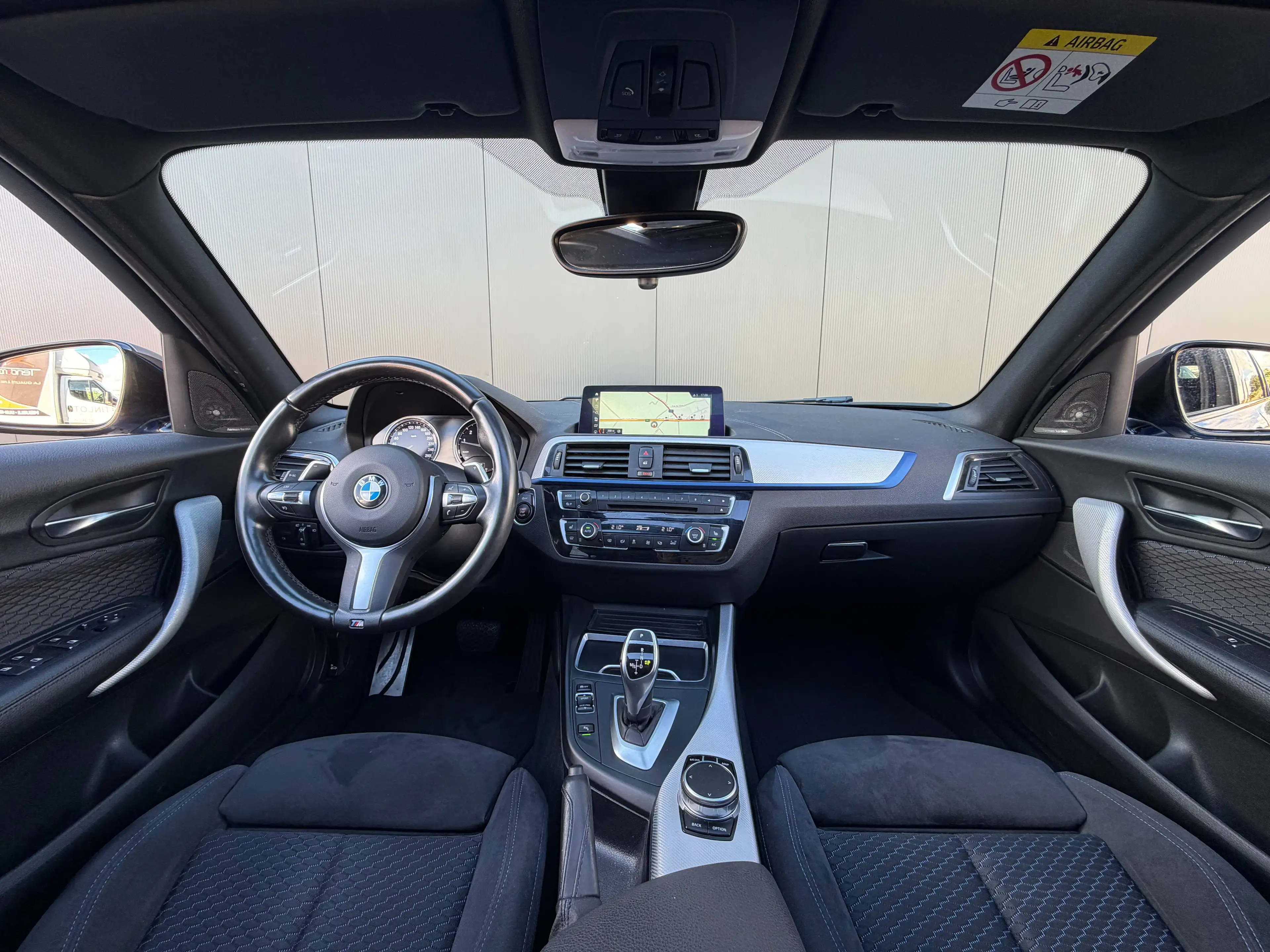 BMW 140 i xDrive 340cv - Toit ouvrant - Harman - Navi Pro — photo 12
