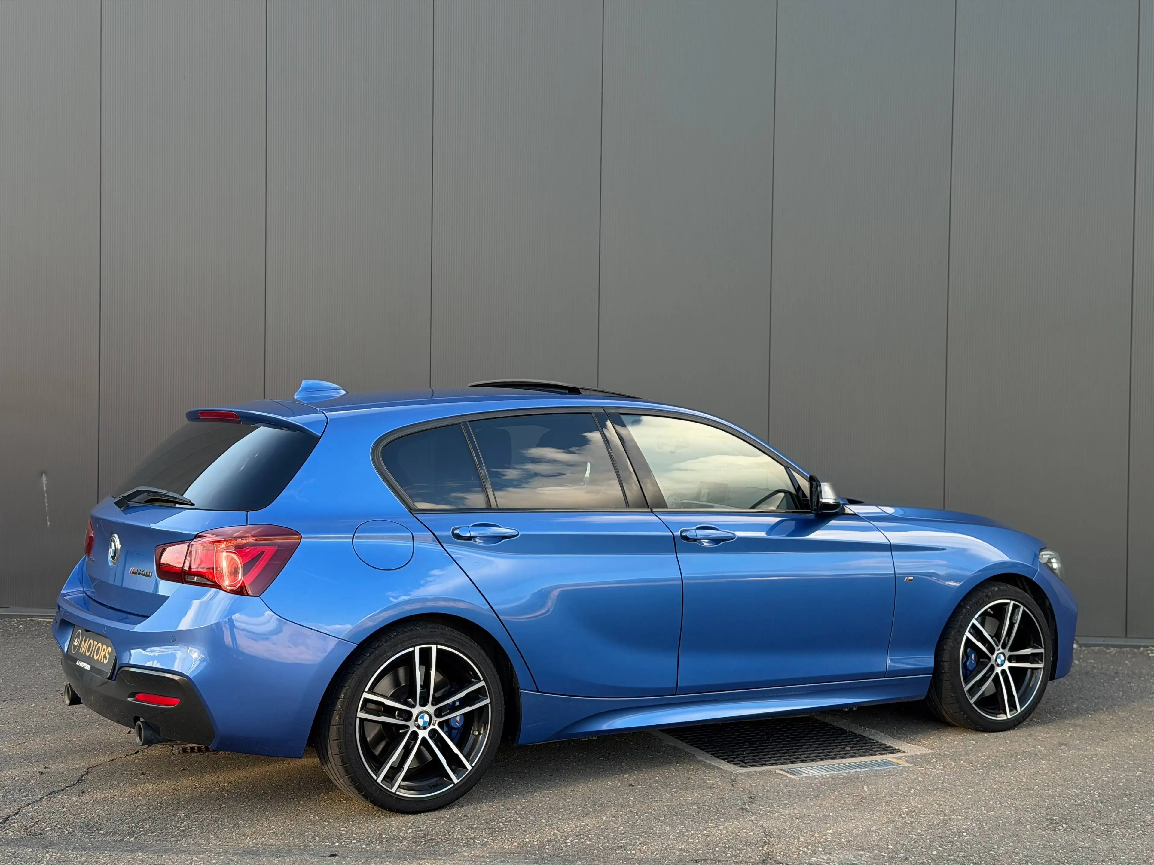 BMW 140 i xDrive 340cv - Toit ouvrant - Harman - Navi Pro — photo 4