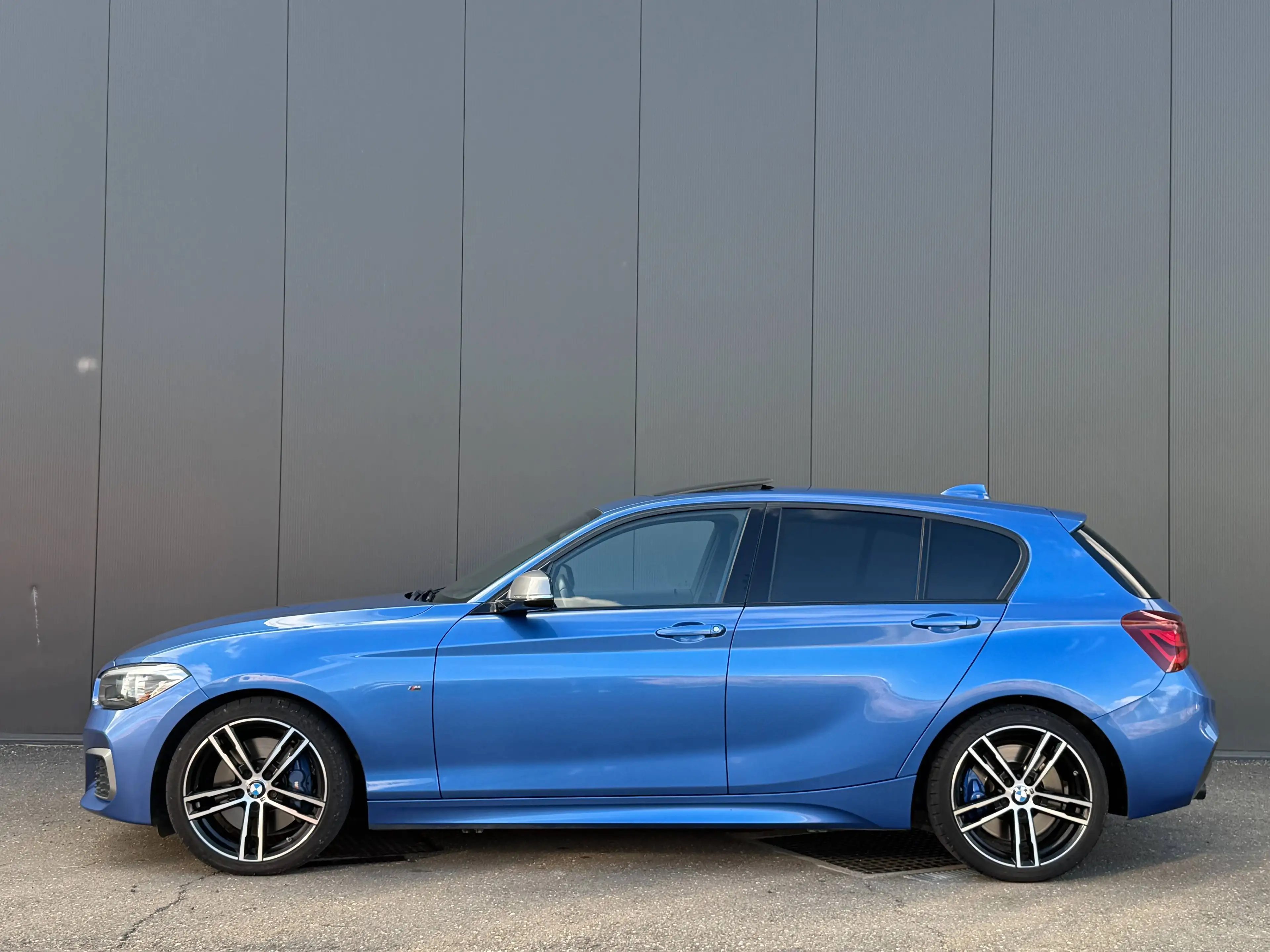 BMW 140 i xDrive 340cv - Toit ouvrant - Harman - Navi Pro — photo 6