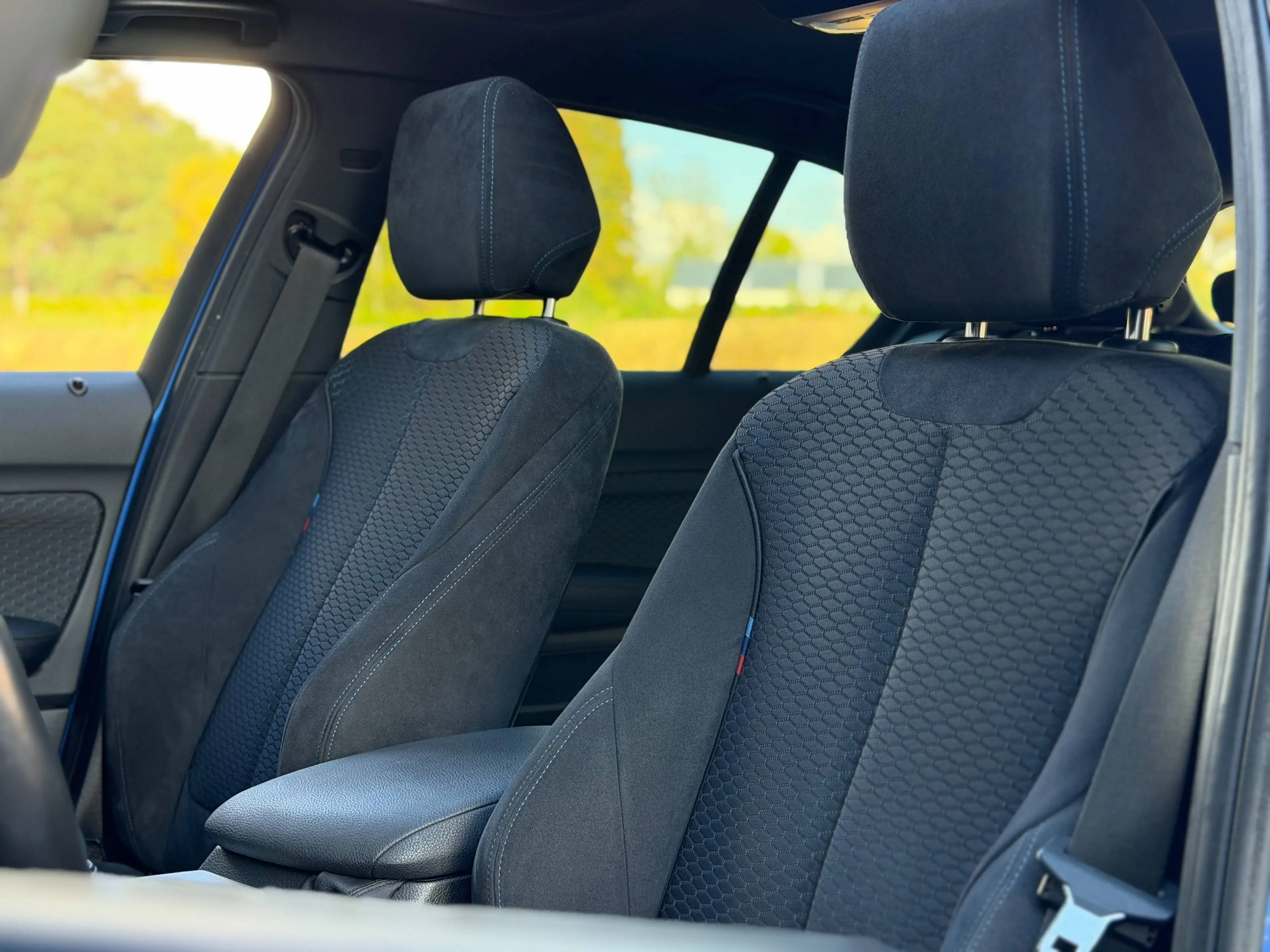 BMW 140 i xDrive 340cv - Toit ouvrant - Harman - Navi Pro — photo 14