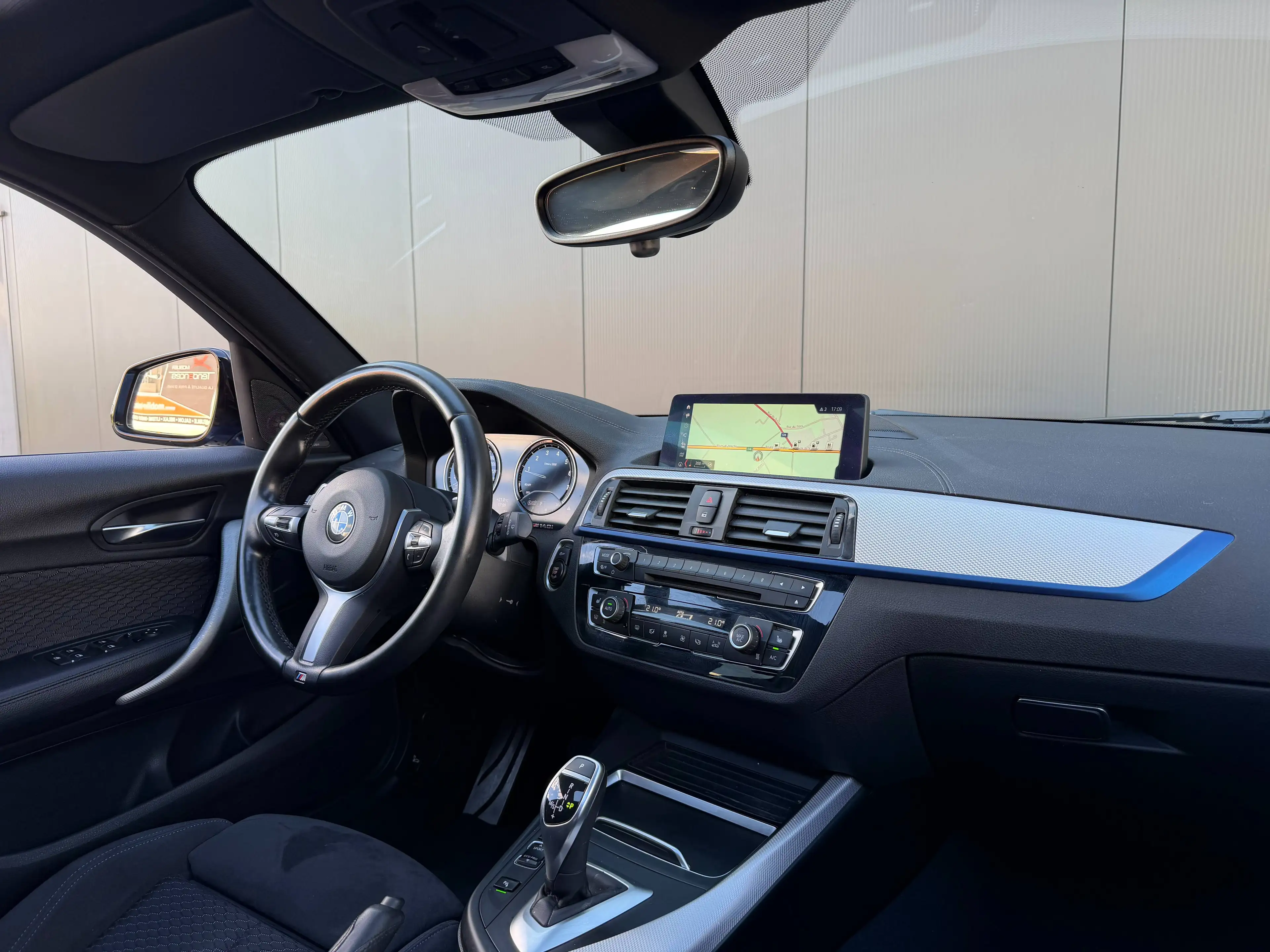 BMW 140 i xDrive 340cv - Toit ouvrant - Harman - Navi Pro — photo 13
