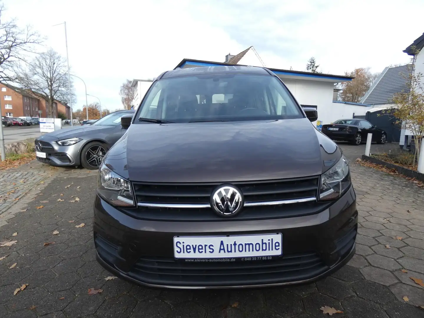 Volkswagen Caddy Maxi 1,4 TSI DSG 7-Sitzer AHK Navi Kamera SHZ Temp Braun - 2