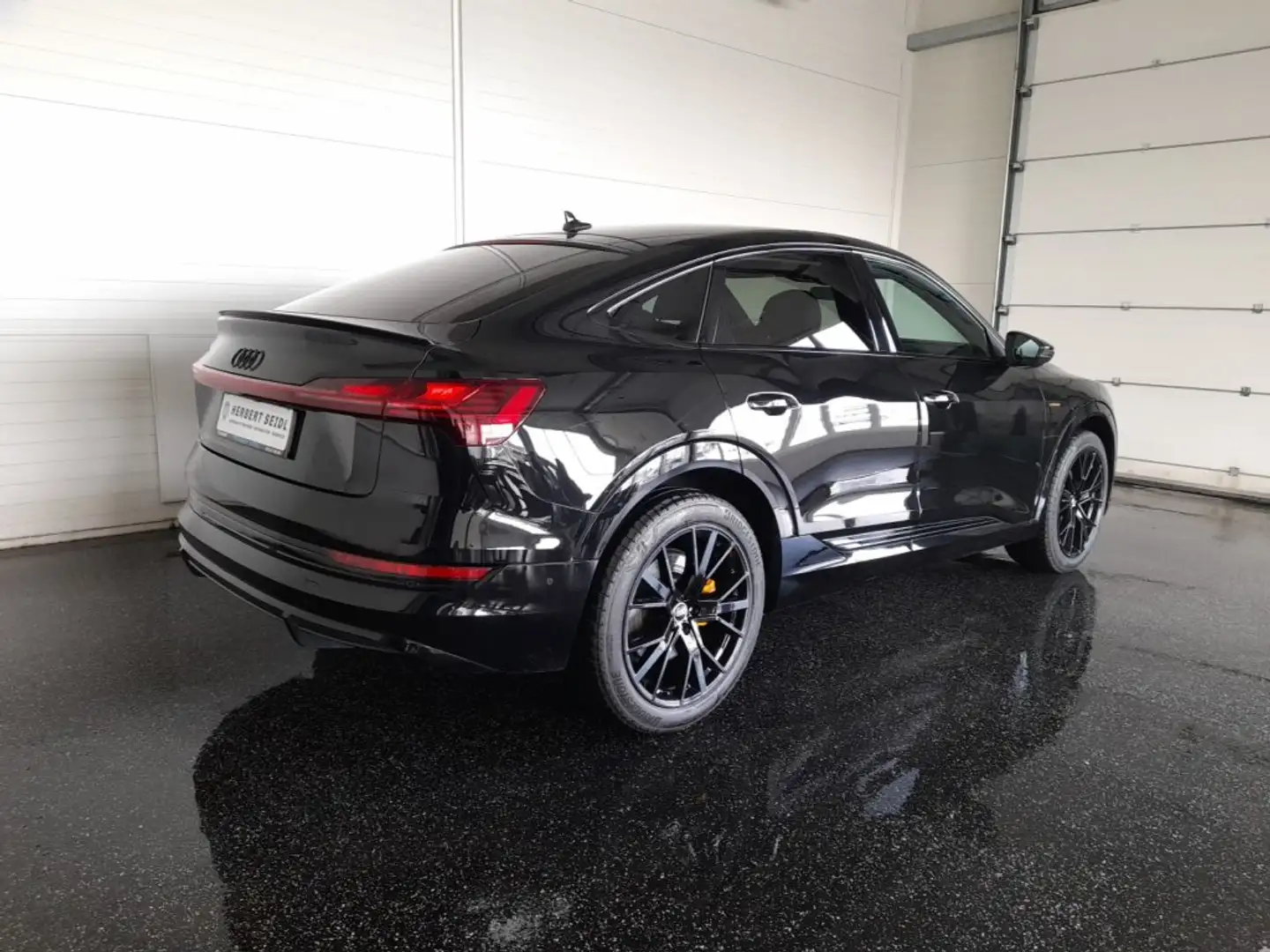 Audi e-tron SB 55 quattro S-LINE BLACK EDITION *NP € 105.214,- / 21 ZOLL / NACHTSICHTASSIST & HEAD-UP / MEMORY SPORTSITZE* Schwarz - 2